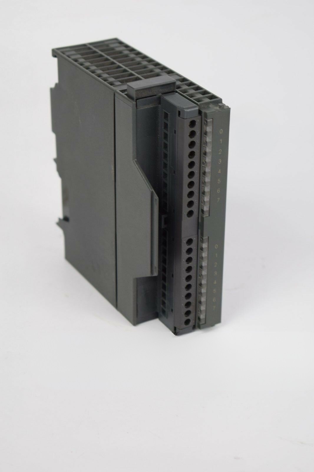 Siemens simatic s7 SM321 6ES7321-1BH82-0AA0  // 6ES7 321-1BH82-0AA0 / E:5 Siemens simatic s7 SM321 6ES7321-1BH82-0AA0  // 6ES7 321-1BH82-0AA0 / E:5