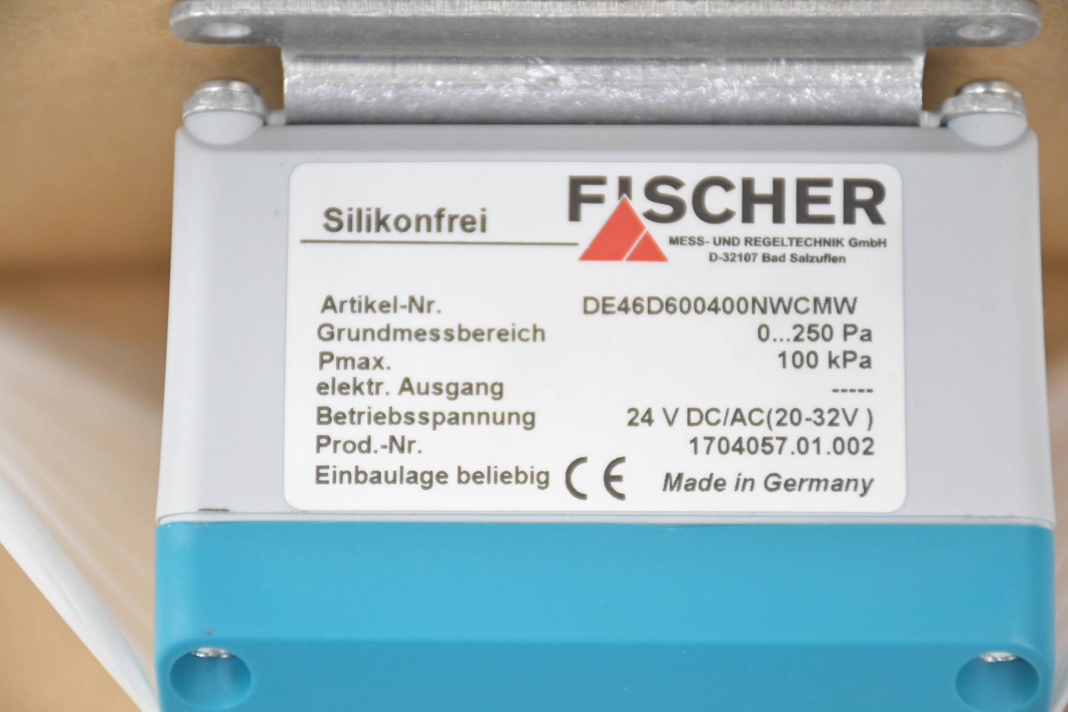 Fischer Digitaler Differenzdruckschalter/-transmitter DE46D600400NWCMW
