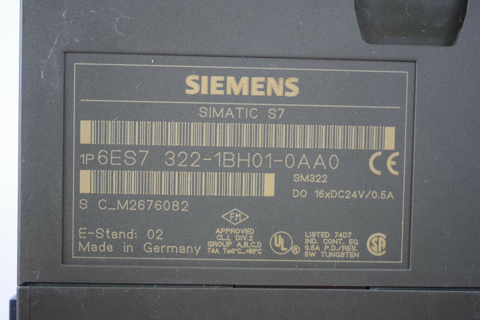 Siemens simatic S7 SM322 6ES7 322-1BH01-0AA0 ( 6ES7322-1BH01-0AA0 ) E2