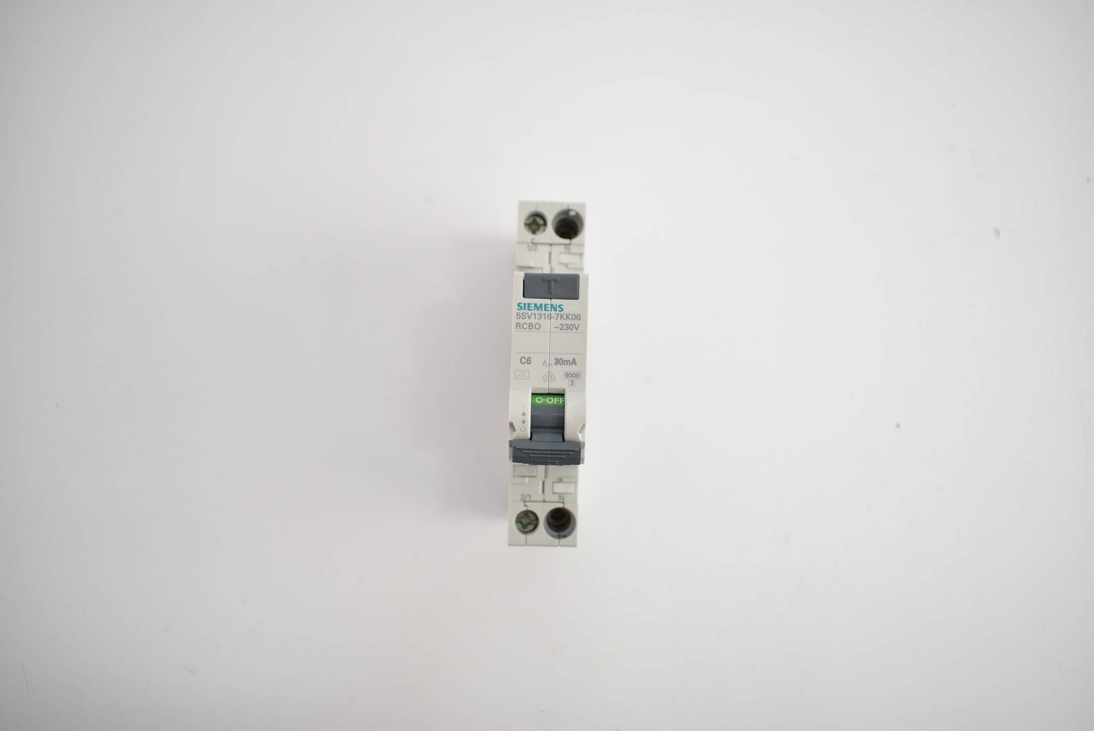 Siemens FI/LS kompakt 1P+N 6kA Typ A 30mA C6 5SV1 316-7KK06 ( 5SV1316-7KK06 )