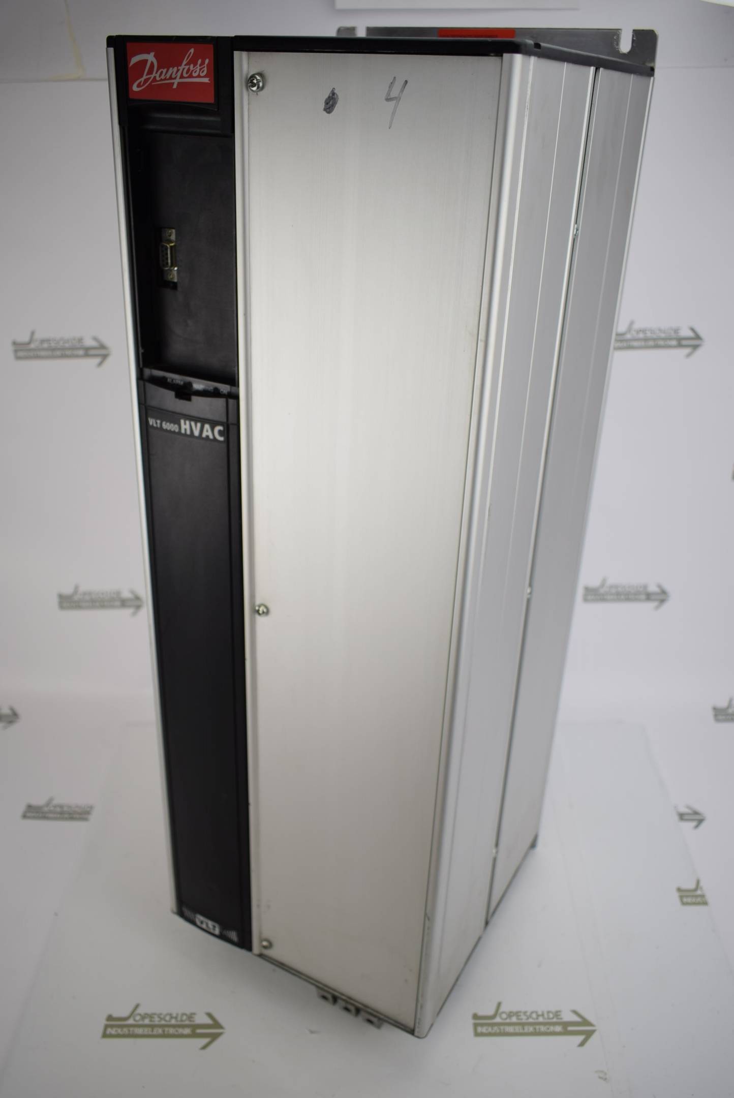 Danfoss VLT 6000 HV-AC Frequenzumrichter VLT6032HT4C20STR  ( 178B2013 )