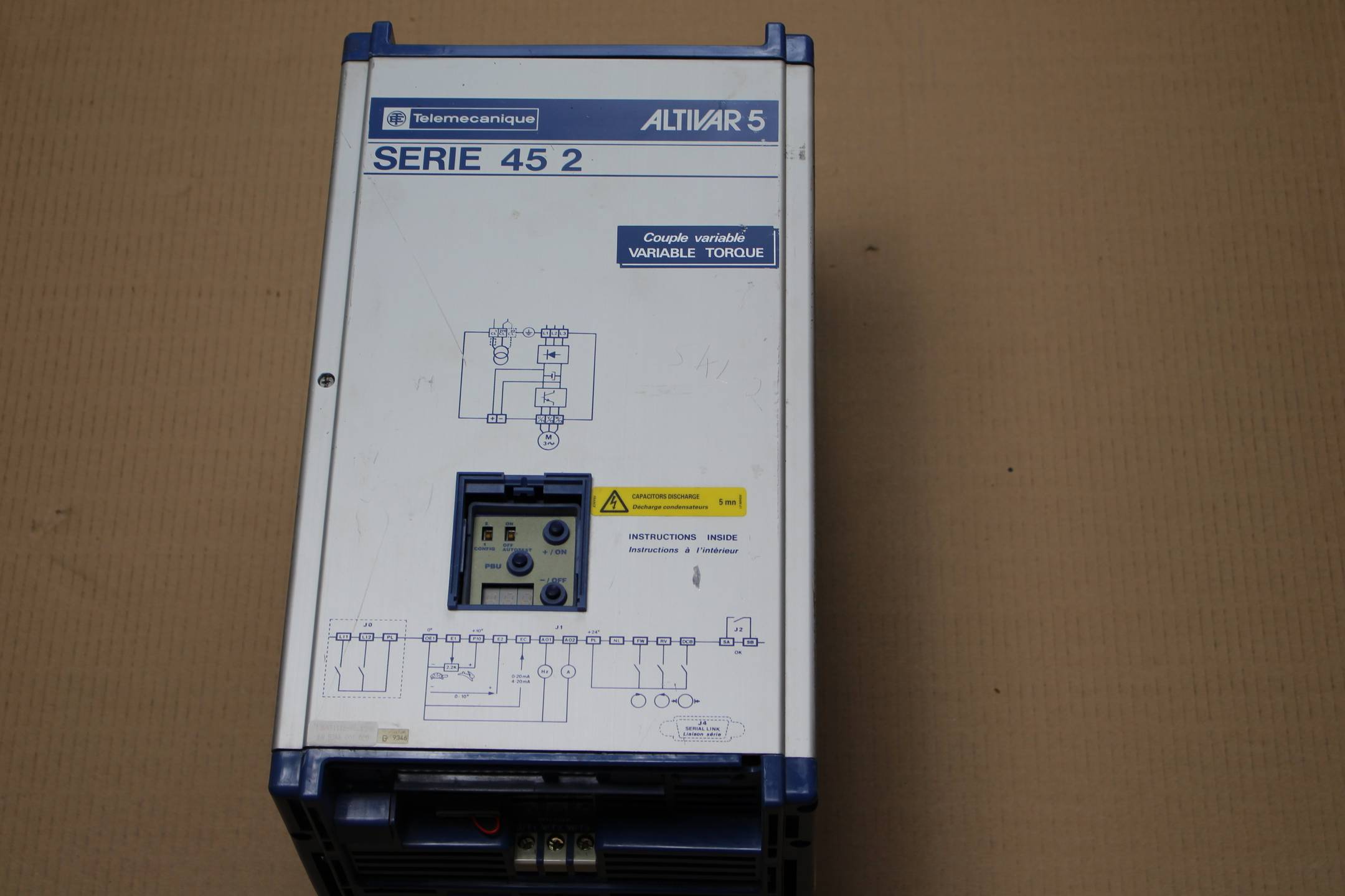 Telemecanique ATV452VD11 Frequenzumrichter ( Frequency converter ) 