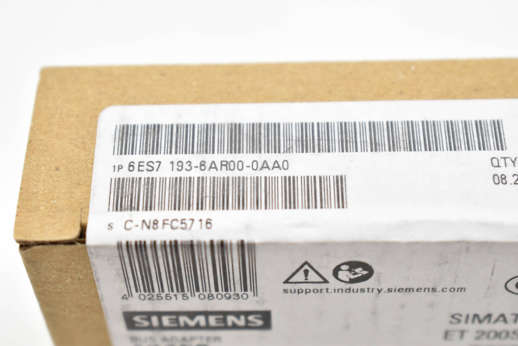 Siemens simatic ET 200SP 6ES7 193-6AR00-0AA0 ( 6ES7193-6AR00-0AA0 ) E.8