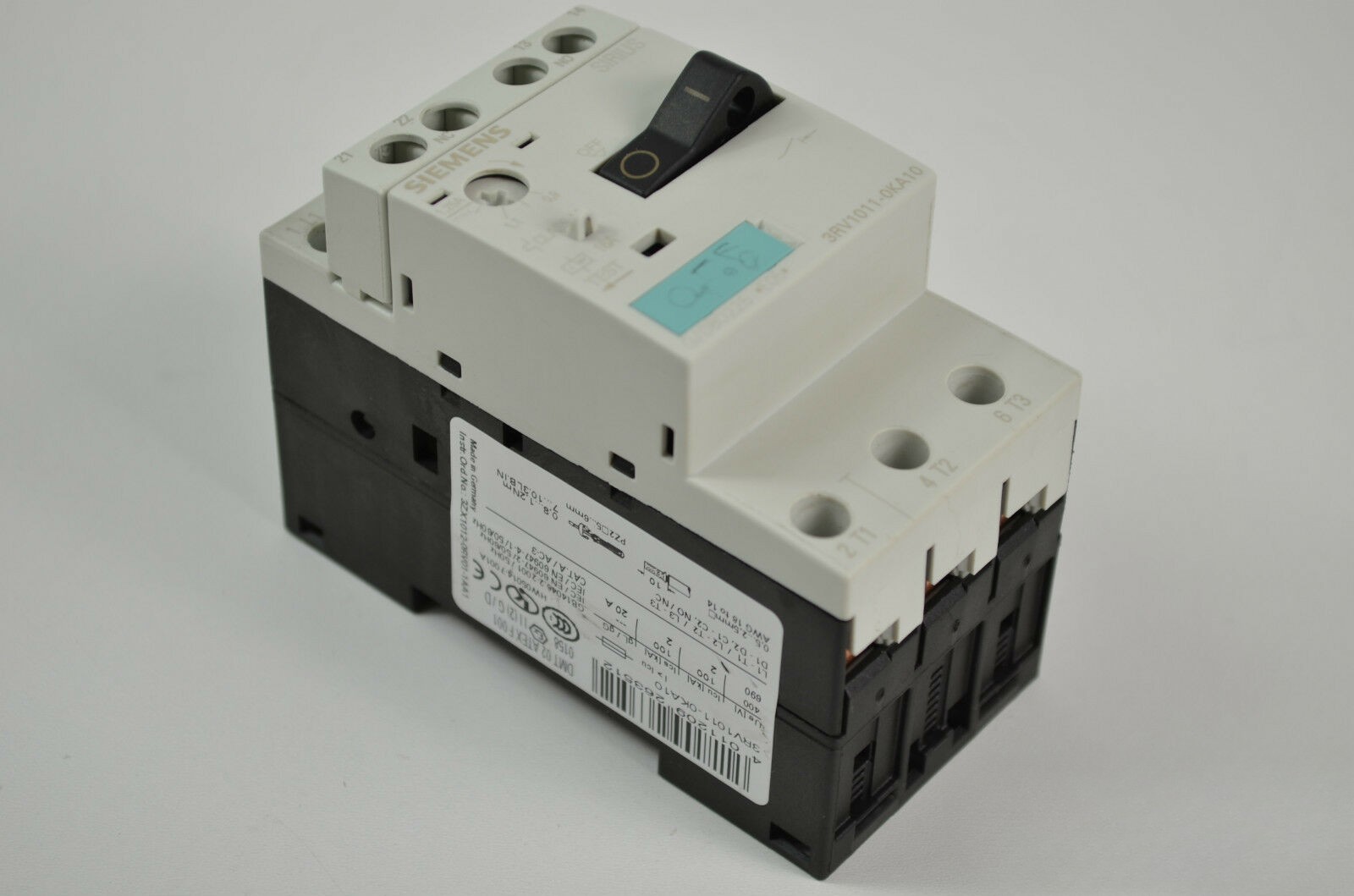 Siemens sirius Leistungsschalter 3RV1011-0KA10 ( 3RV1 011-0KA10 ) + 3RV1901-1D