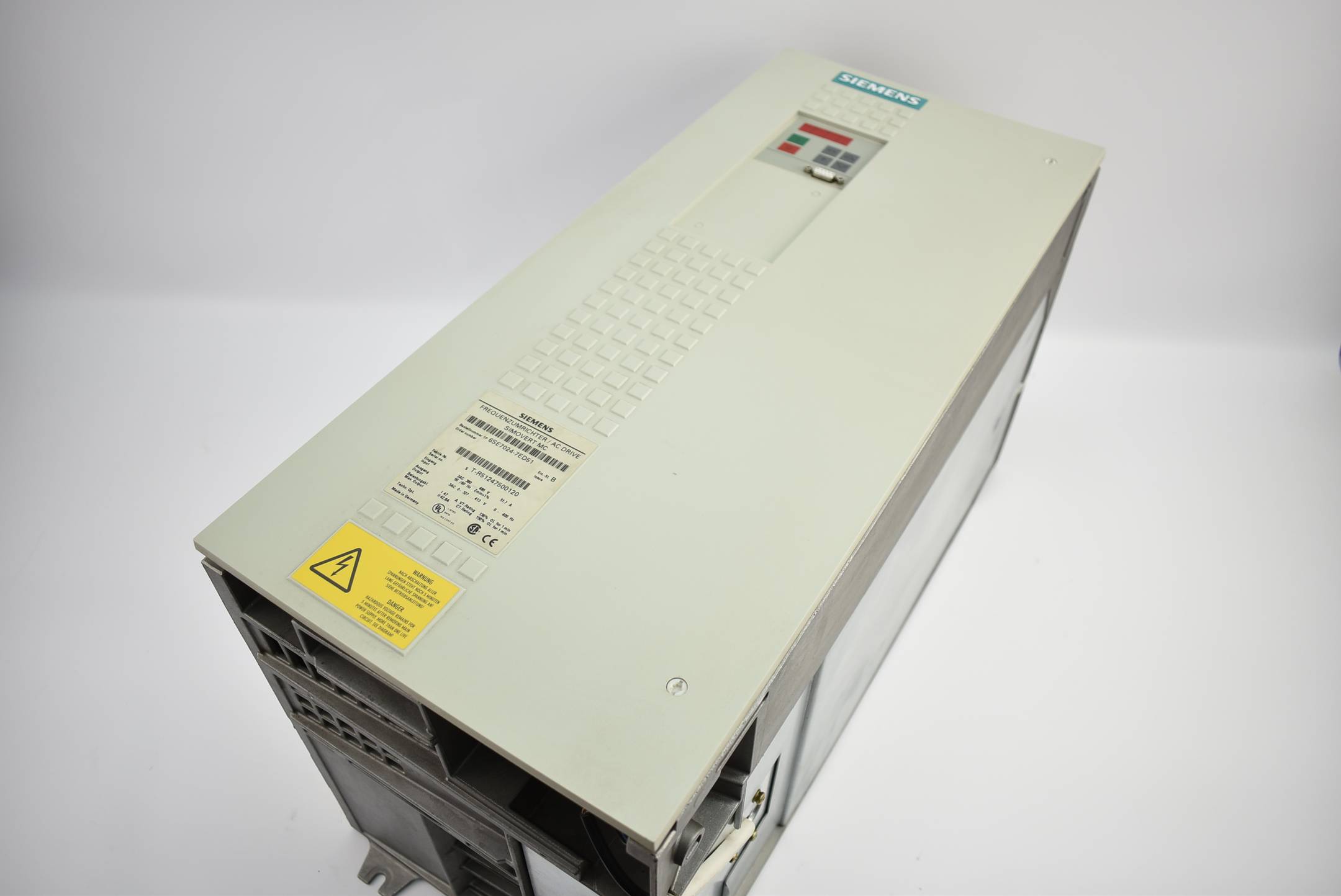 Siemens Frequenzumrichter AC Drive Simovert MC 6SE7024-7ED51 ( 6SE 7024-7ED1 ) 