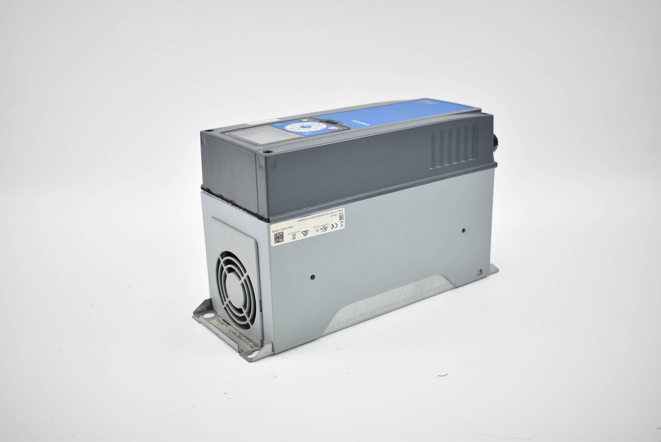 Vacon Umrichter 3AC 380-500V 5,4A 2,2Kw VACON0100-3L-0005-5-FLOW+IP54+DPAP+DLDE 