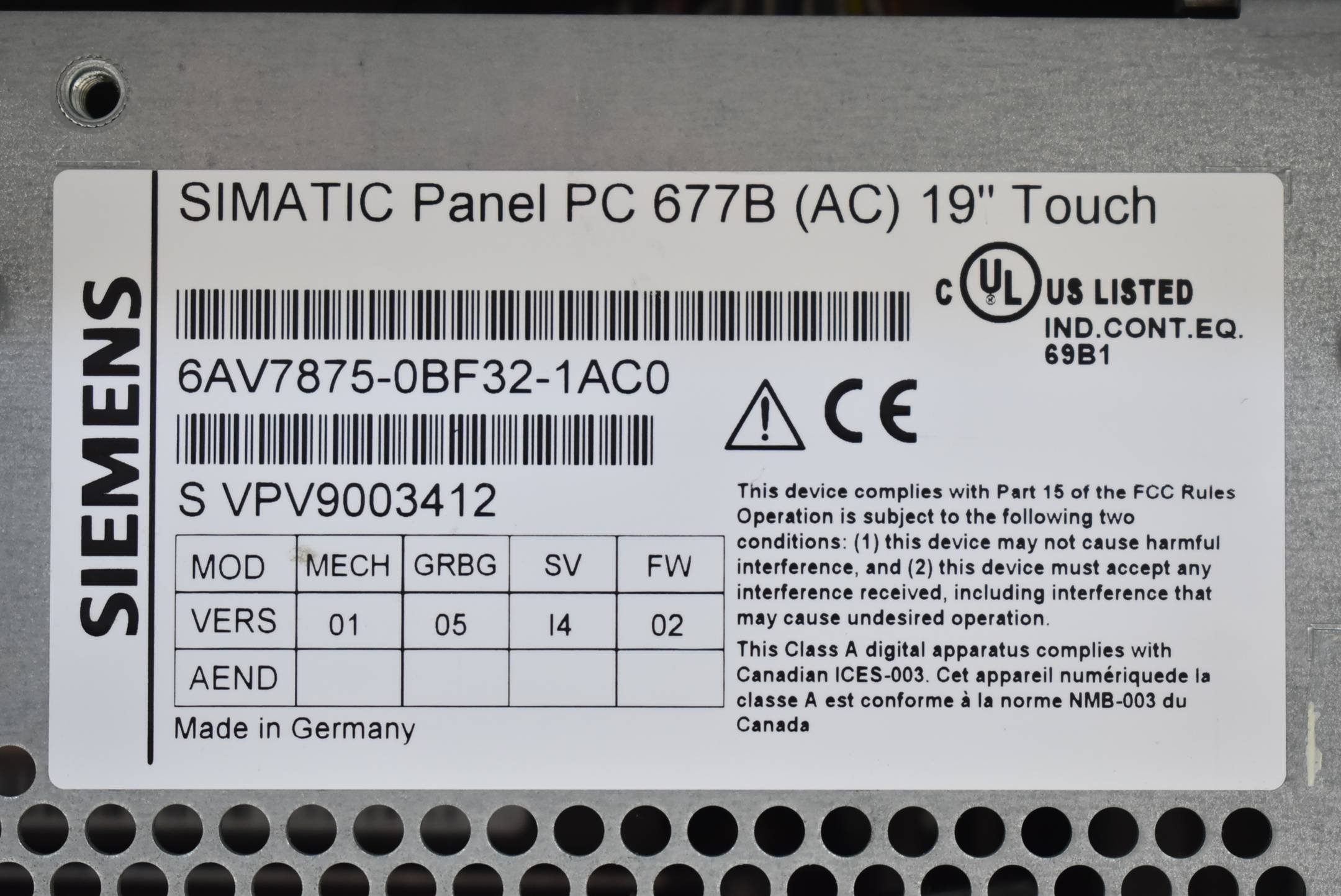Siemens simatic Panel PC 677B 19" 6AV7 875-0BF32-1AC0 ( 6AV7875-0BF32-1AC0 ) E02