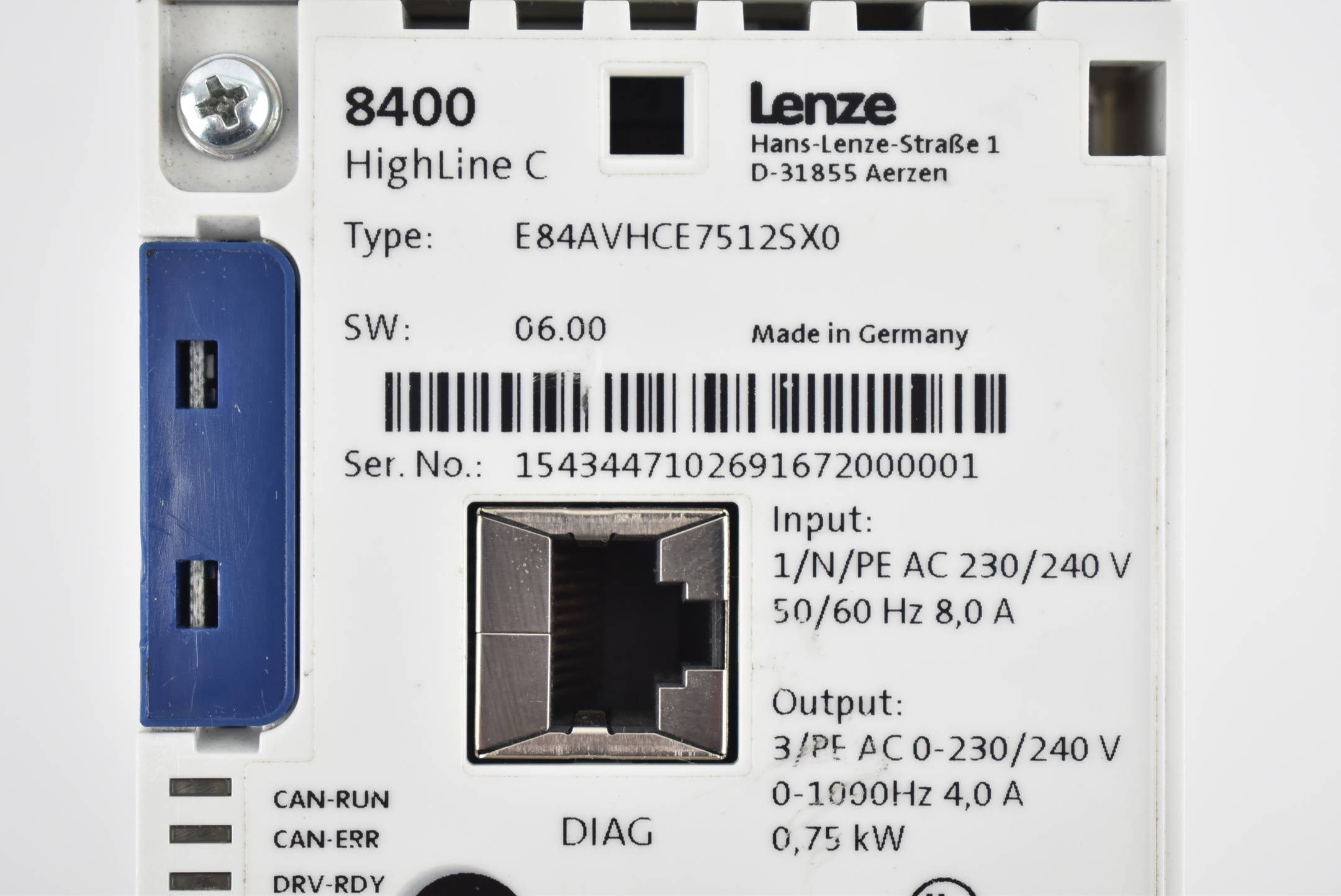 Lenze Frequenzumrichter 8400 HighLine C E84AVHCE7512SX0 ( 0,75kW )