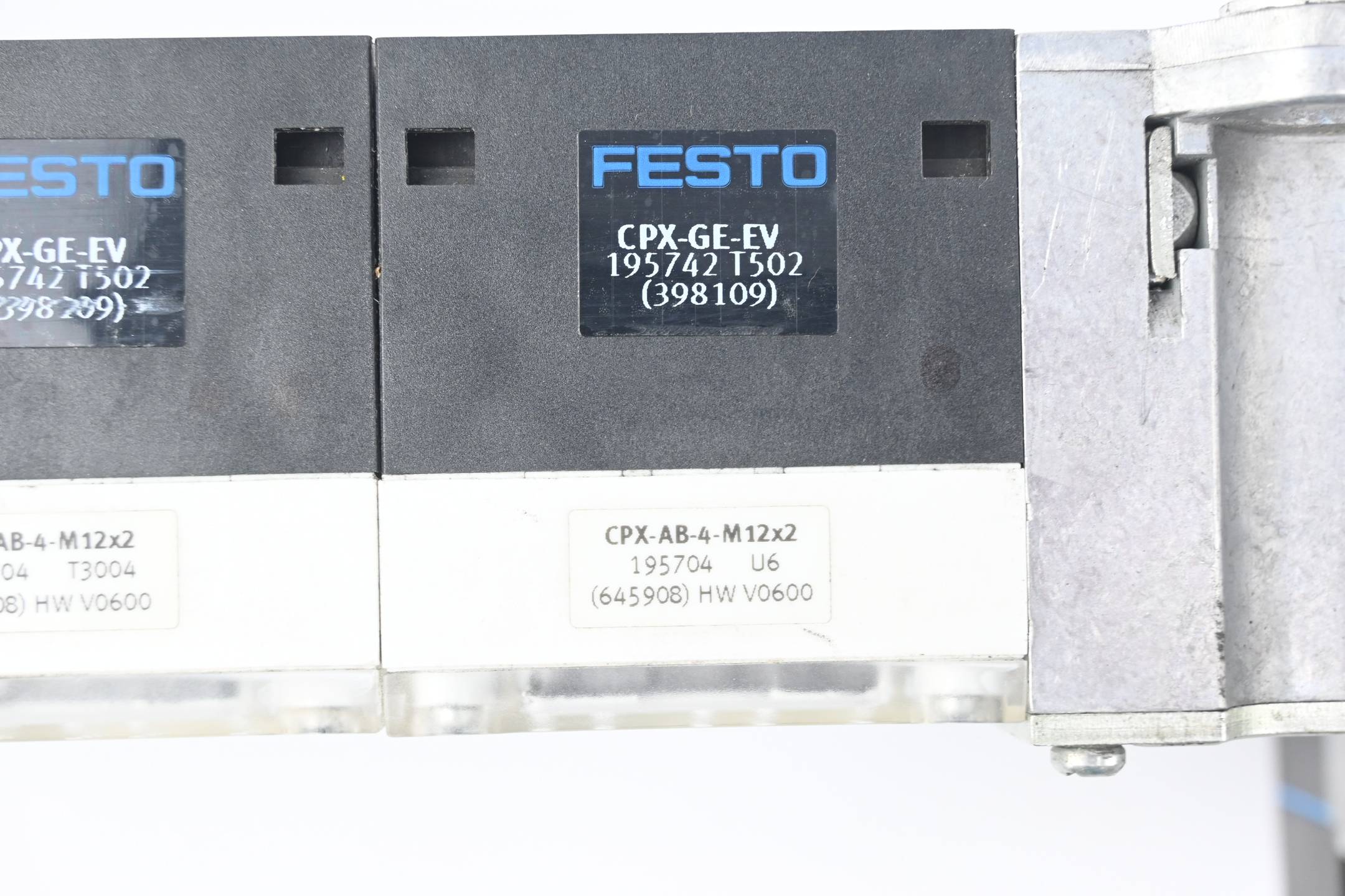 Festo Ventilinsel 151703 + 18743 + 18748 + 195742 + 195704 + 195746 + 195740