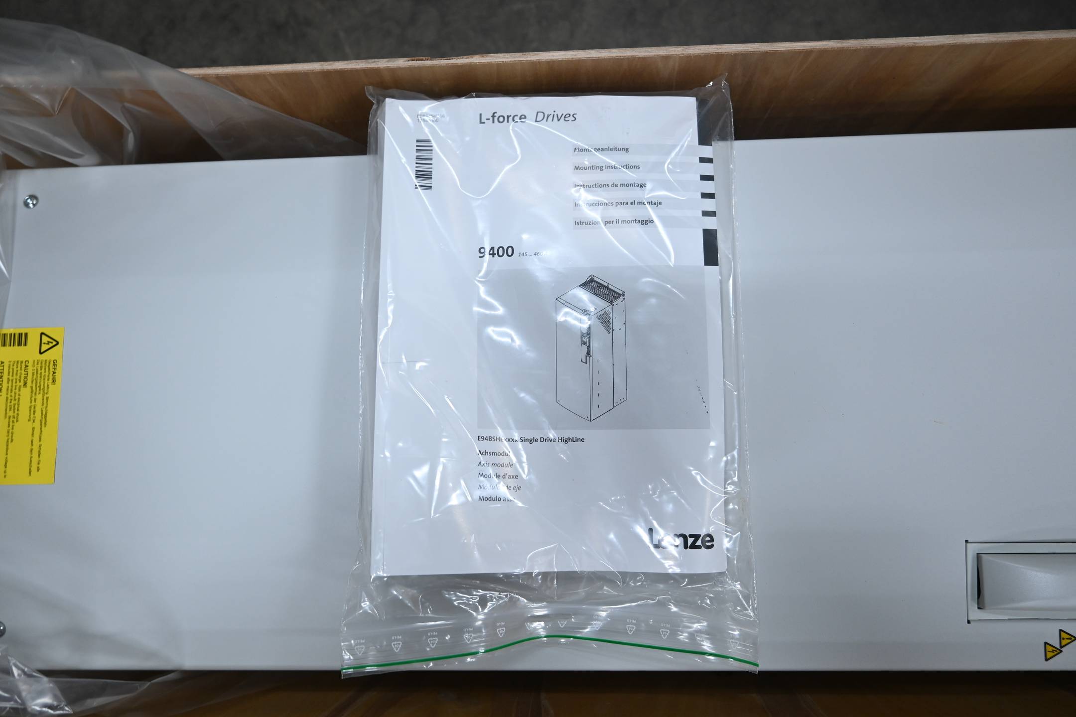 Lenze Highline Servo Drives 9400 Servoumrichter  E94BSHE2924A34NNER