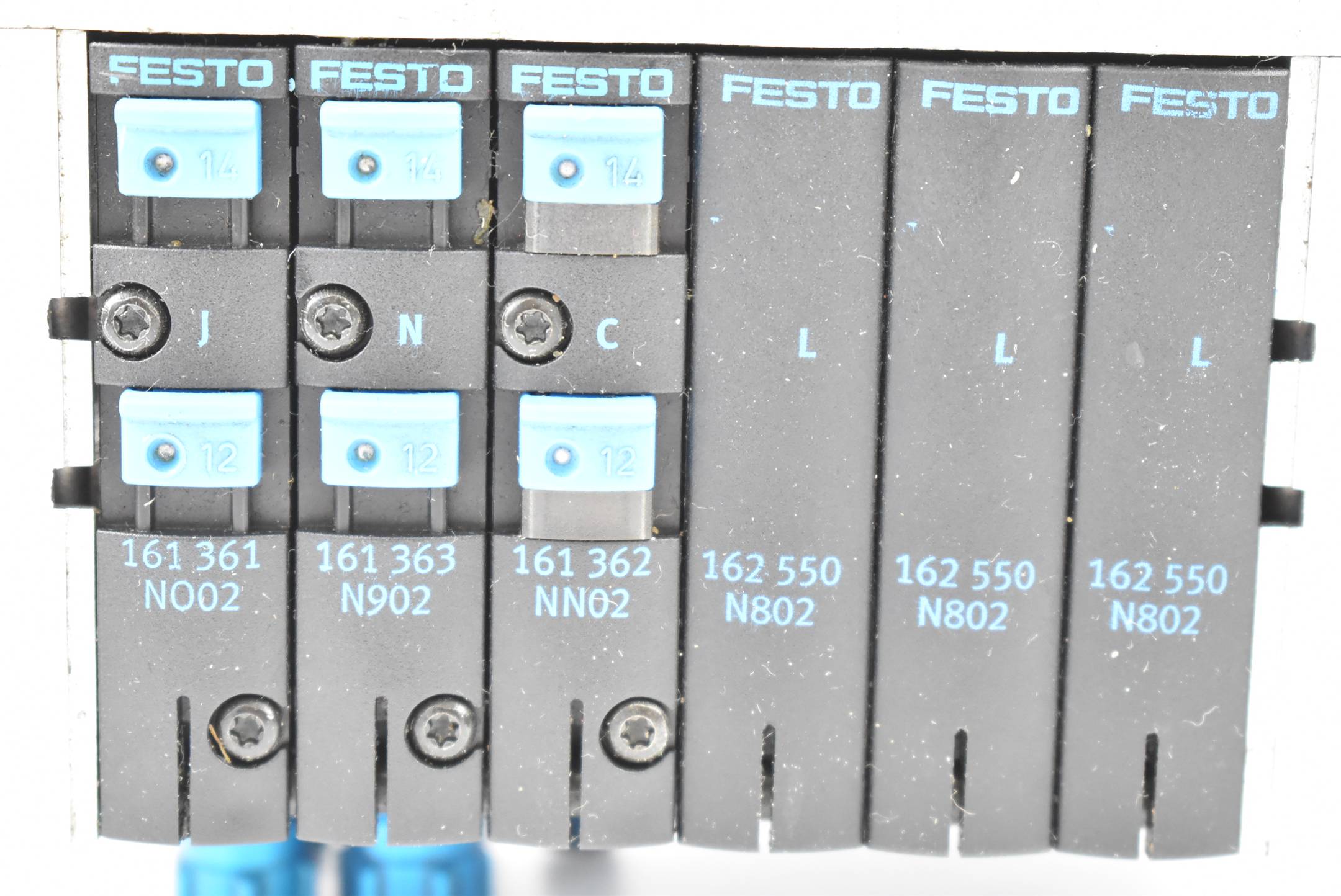 Festo Ventilinsel CPV14-VI ( 18210 ) -0,9-10bar + Magnetventile + Reserveplatten