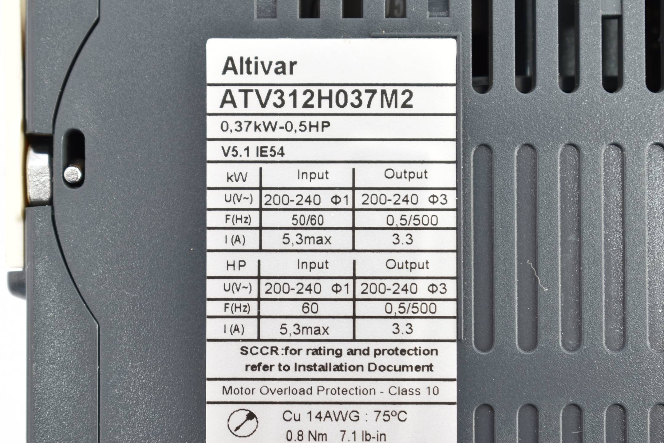 Schneider electric Frequenzumrichter 200-240 V 50/60 Hz 5,3 A ATV312H037M2 