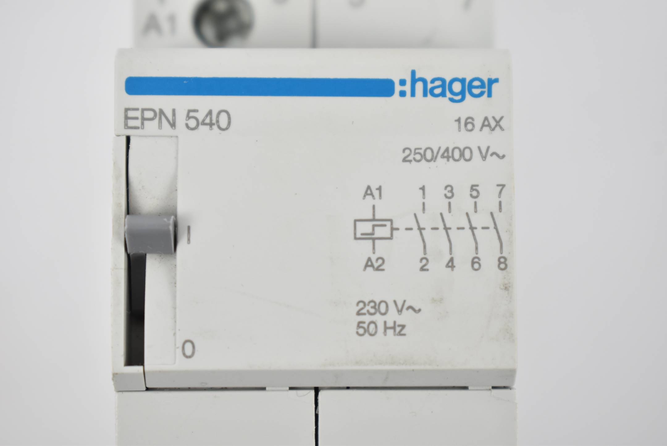 Hager Stromstoßschalter EPN 540 ( 16 AX ) 250/400V 230V 50Hz