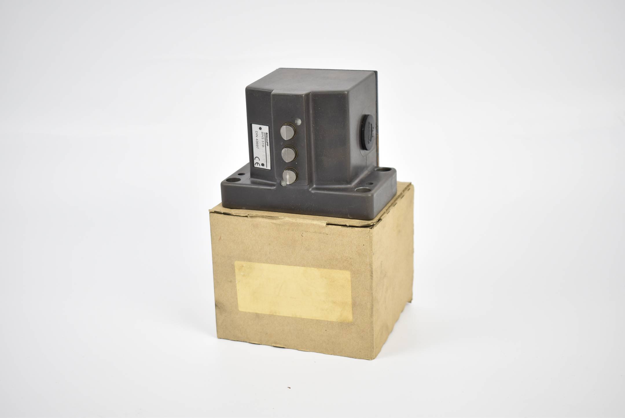 Balluff Reihenpositionsschalter BNS 519-D03-D16-100-10-FD ( 770521 )
