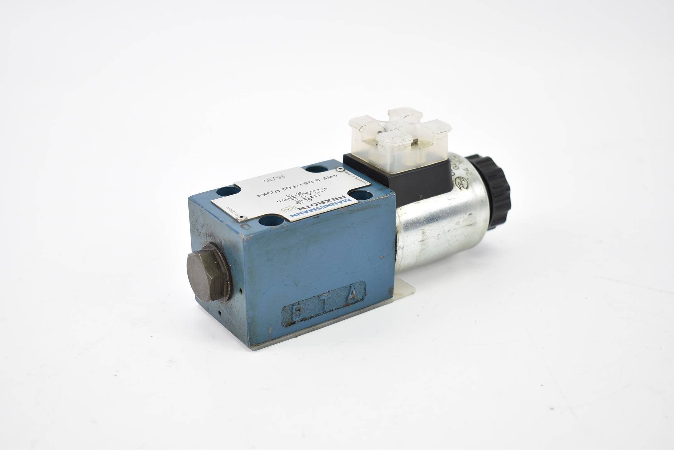 Mannesmann Rexroth Magnetventil 24 VDC 1,25 A 4WE6D61/EG24N9K4