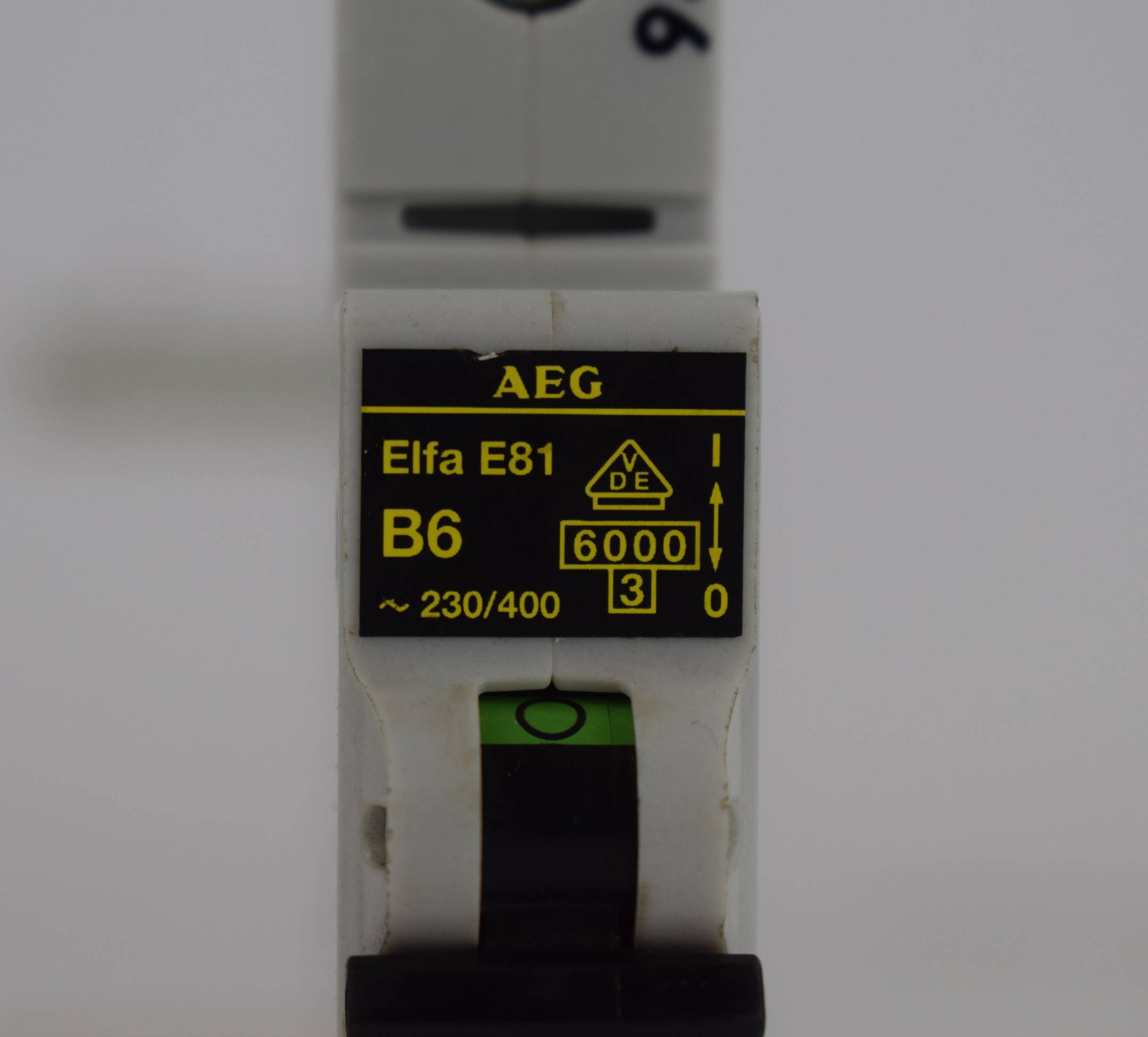AEG Elfa Leistungsschutzschalter E81 B6