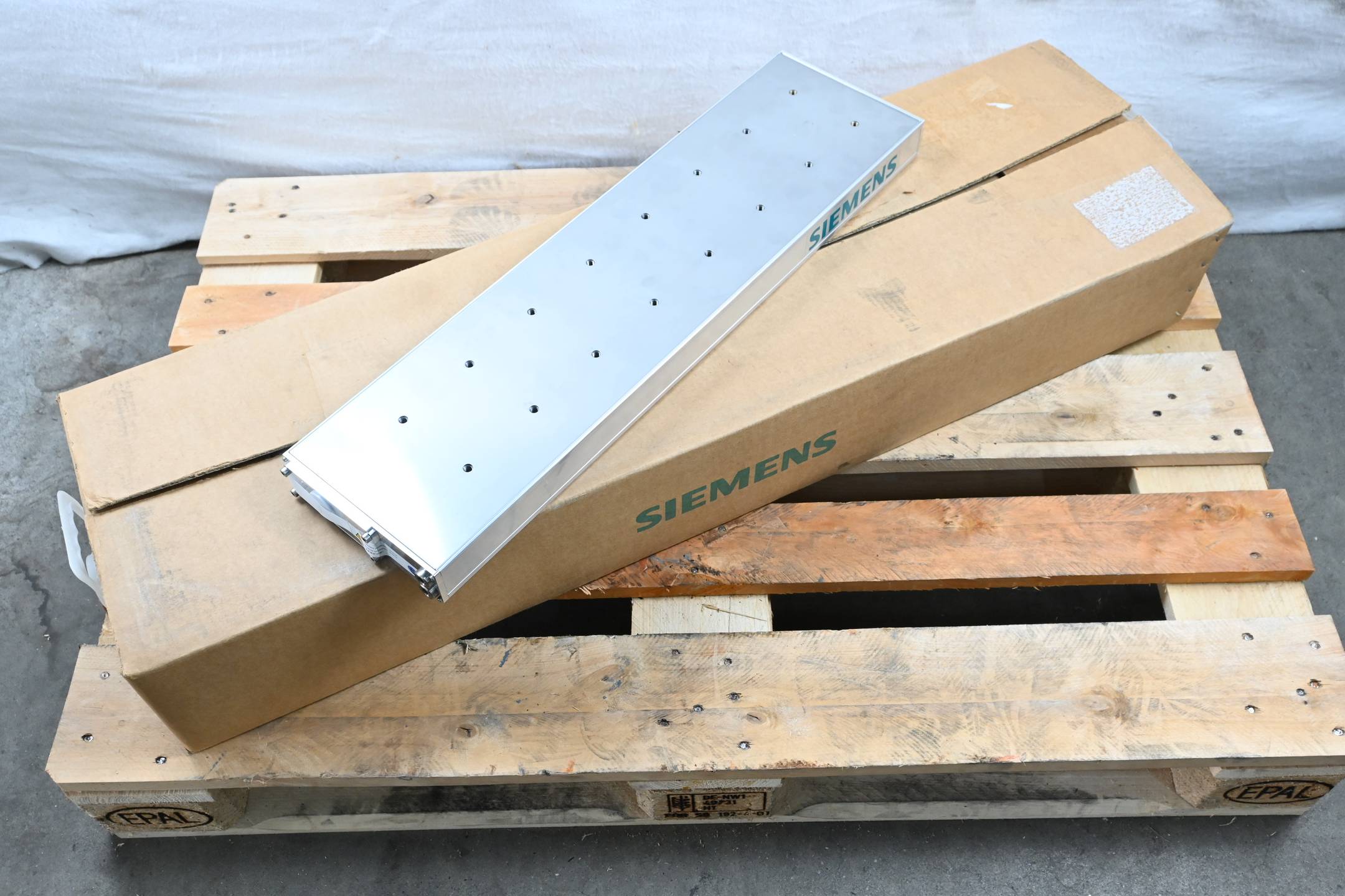 Siemens SIMOTICS Komponente 3~ Motor 1FN3450-4WC00-0AA1 ( 1FN3 450-4WC00-0AA1 )