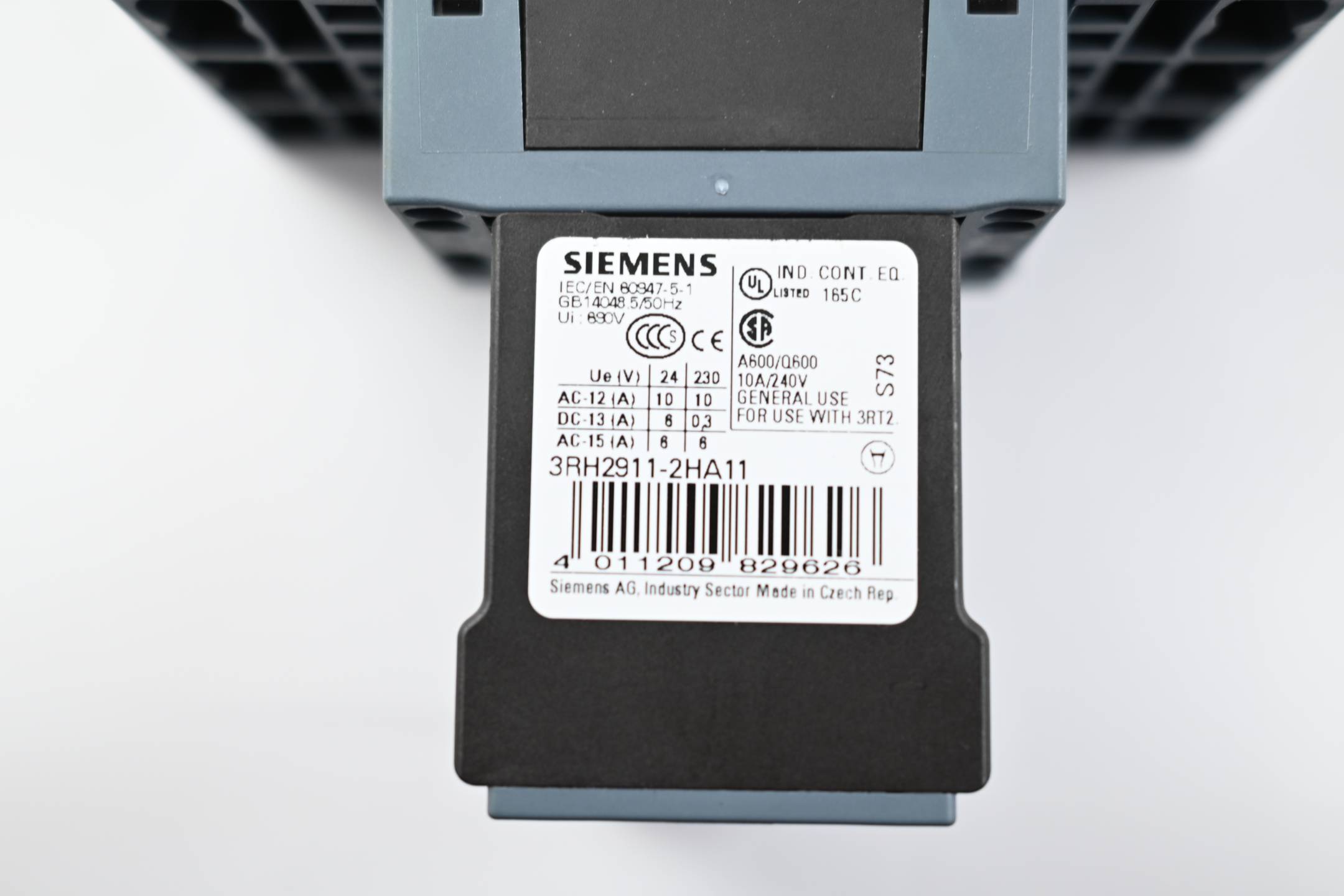 Siemens Leistungsschütz 3RT2025-2BB44 ( 3RT2 025-2BB44 ) + 3RH2911-2HA11
