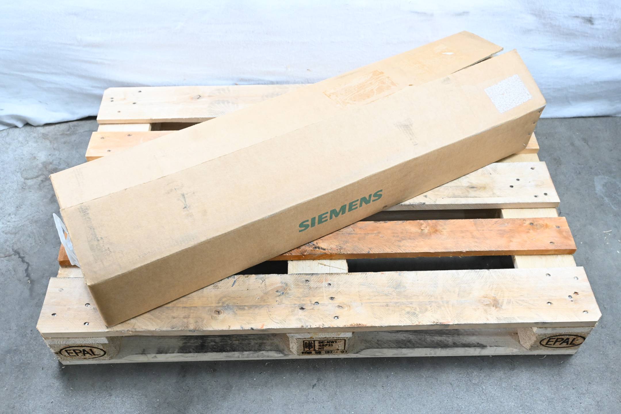 Siemens SIMOTICS Komponente 3~ Motor 1FN3450-4WC00-0AA1 ( 1FN3 450-4WC00-0AA1 )