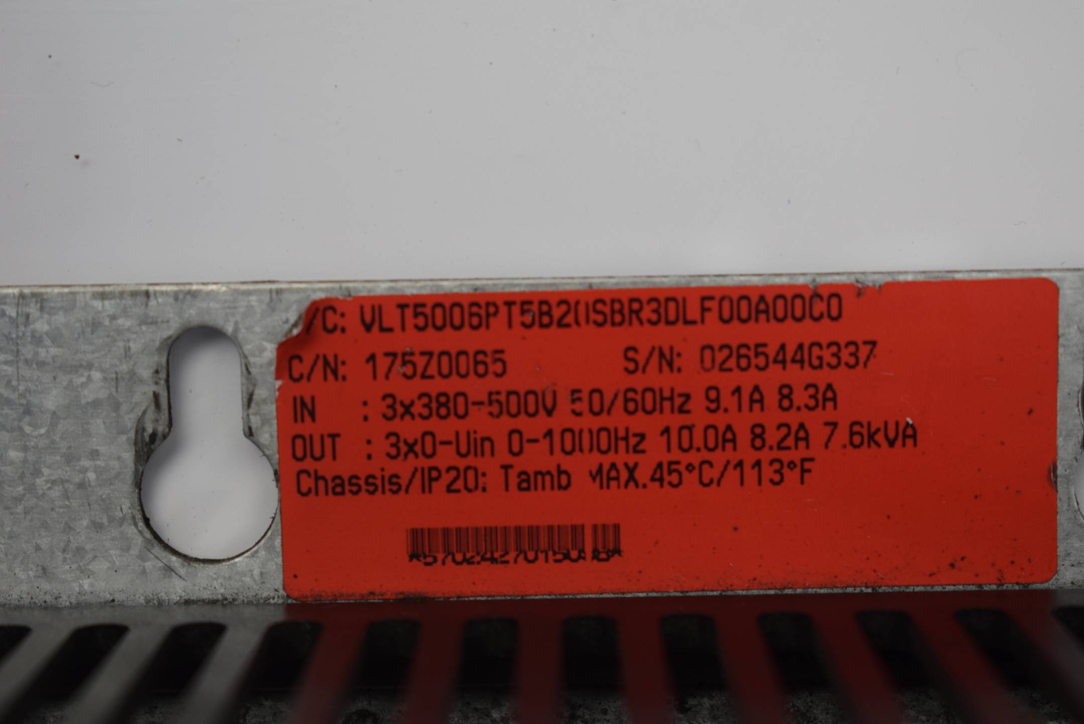 Danfoss Frequenzumrichter VLT5006PT5B20SBR3DLF00A00C0 175Z0065 7,6 KVA