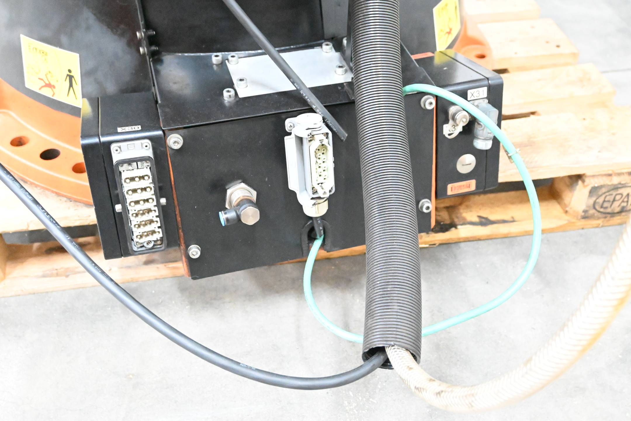 Kuka Industrieroboter KR 140 comp ( 0000124243 ) (1) KR140