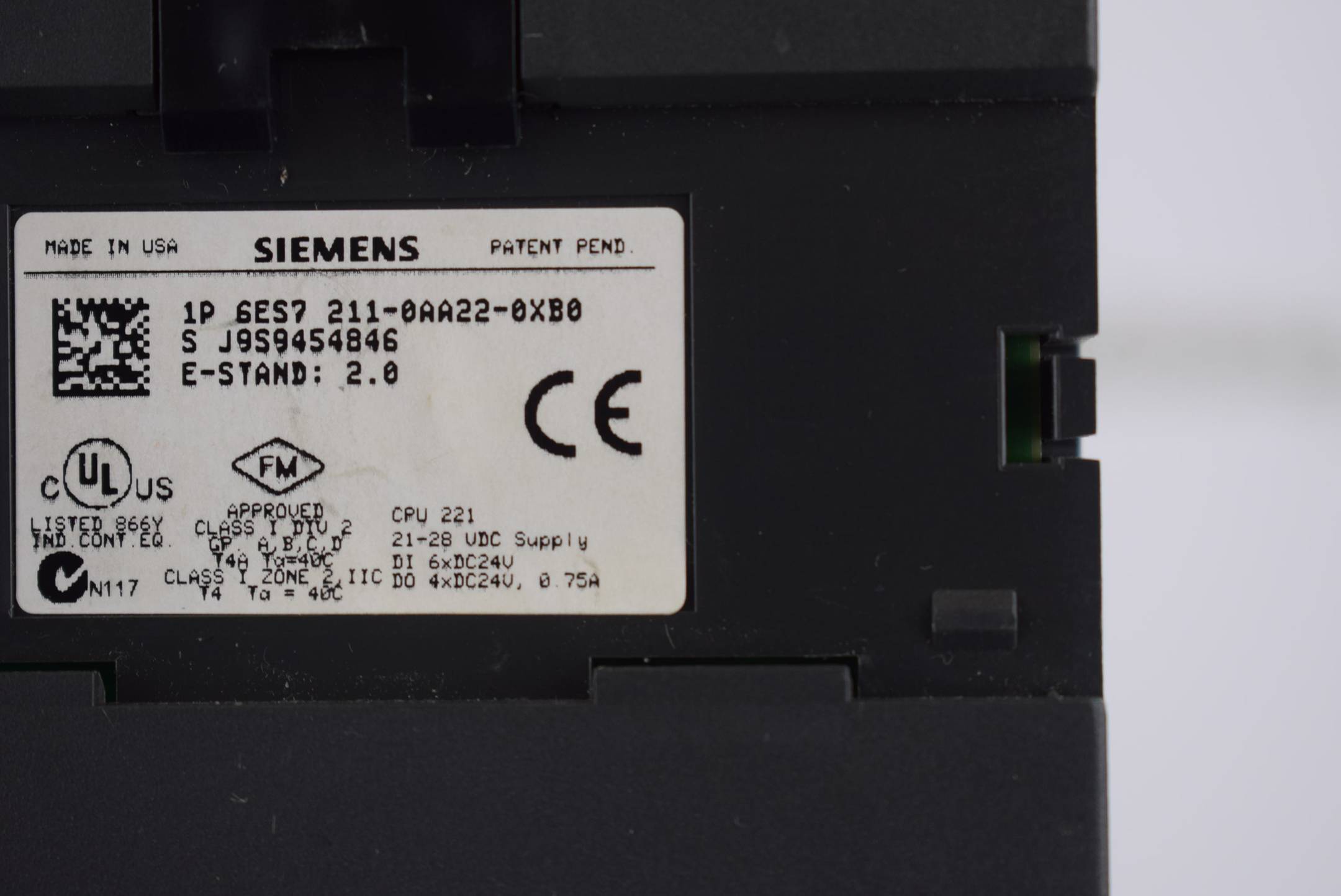 Siemens simatic S7 6ES7 211-0AA22-0XB0 ( 6ES7211-0AA22-0XB0 )