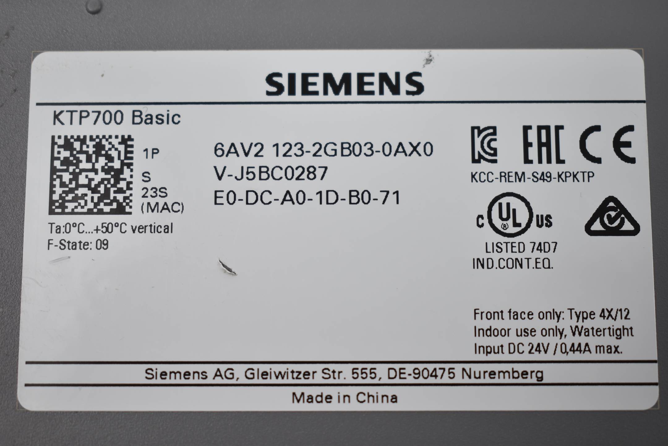 Siemens Simatic HMI KTP700 Panel 6AV2123-2GB03-0AX0 ( 6AV2 123-2GB03-0AX0 )