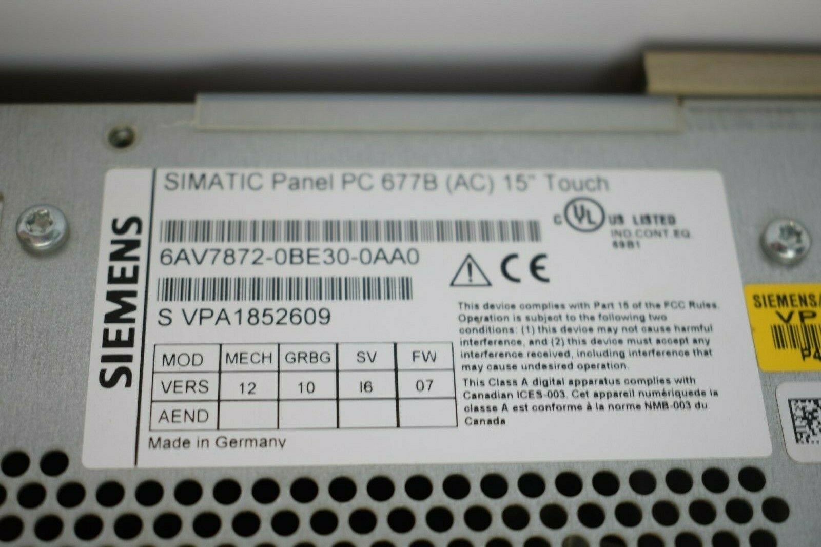 Siemens simatic Panel PC 677B 6AV7872-0BE30-0AA0 ( 6AV7 872-0BE30-0AA0 )