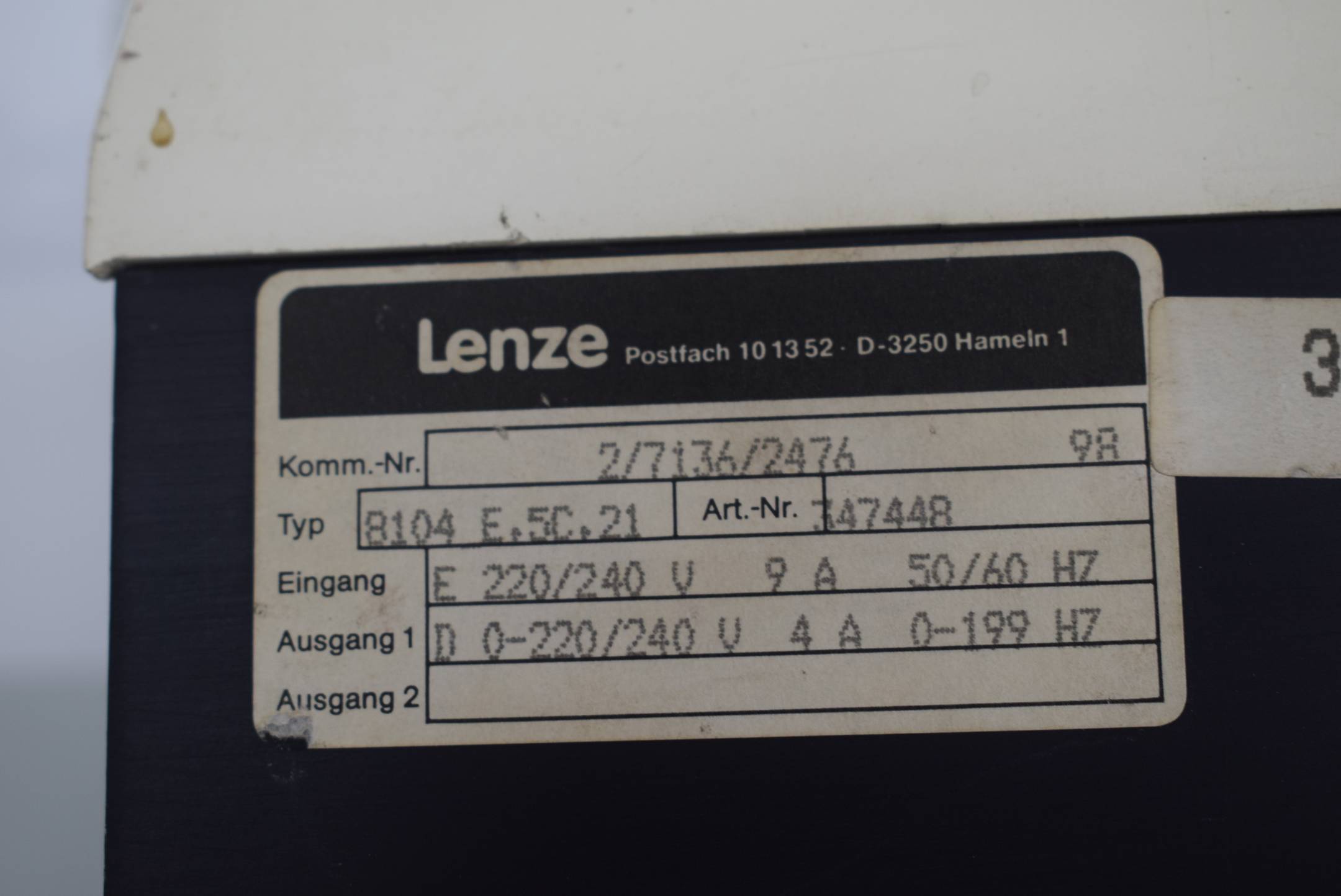 Lenze Frequenzumrichter 8104 E.5C.21 