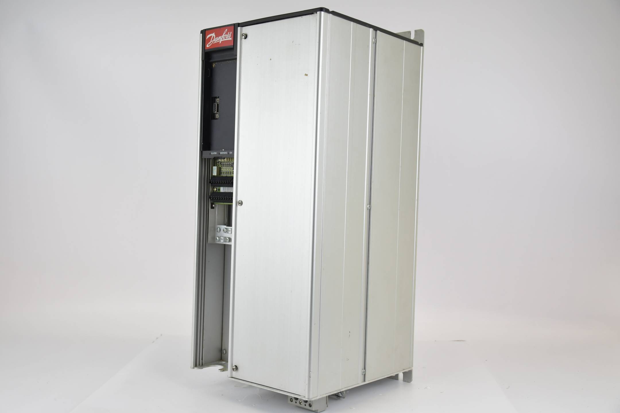 DEFEKT Danfoss VLT 6000 HVAC Frequenzumrichter VLT6016HT4C20STR3D0F00A00C0 ( 178B2010 )