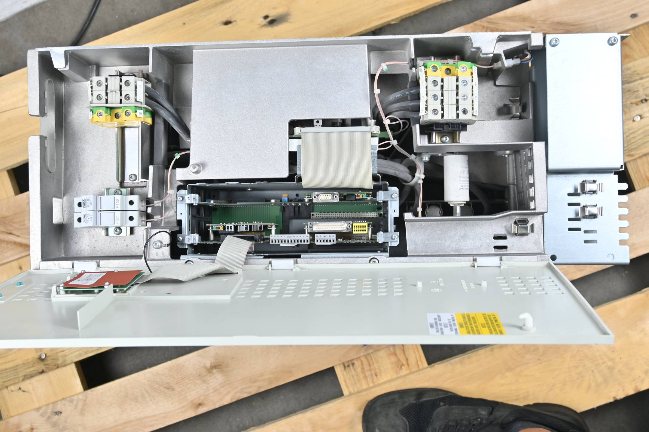 Siemens Simovert Wechselrichter 6SE7027-2TD71-Z ( 6SE7 027-2TD71-Z ) E-Stand: D