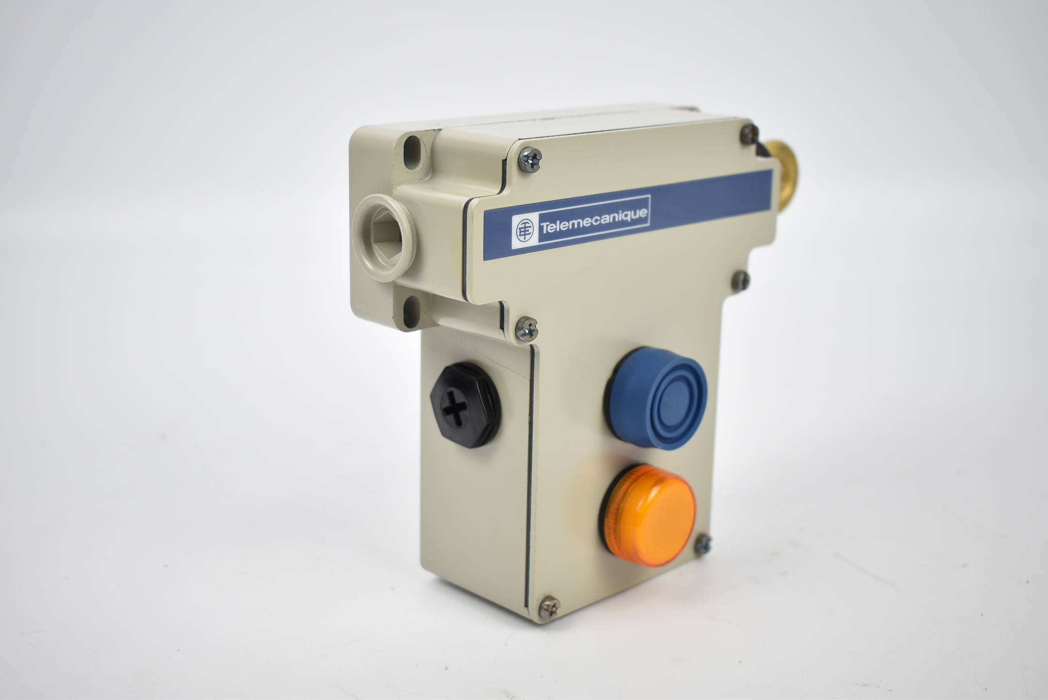 Telemecanique Seilzug Notschalter XY CE1A297 ( 031861 )