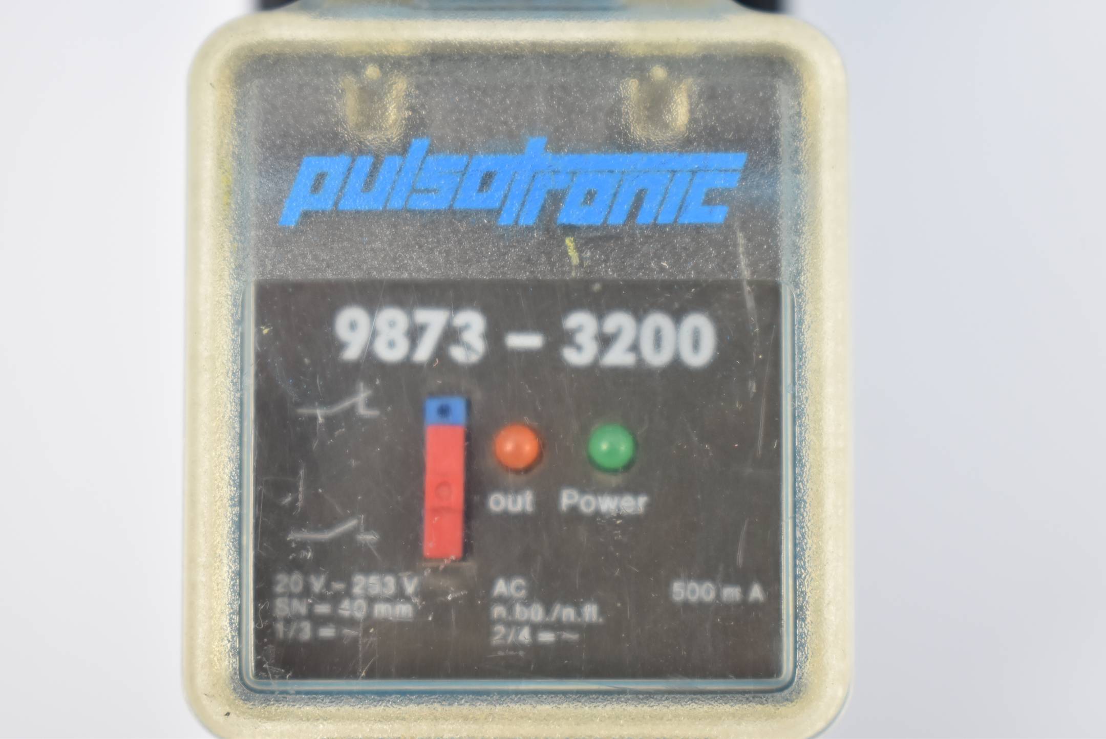 Pulsotronic elektrischer Sensor 9873-3200 ( 500mA 20-253VAC 40mm )