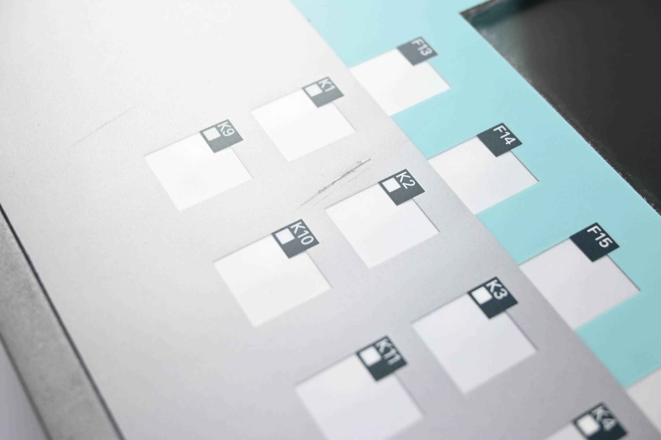 Siemens Simatic Multipanel MP 277 6AV6643-0DD01-1AX1 ( 6AV6 643-0DD01-1AX1 )