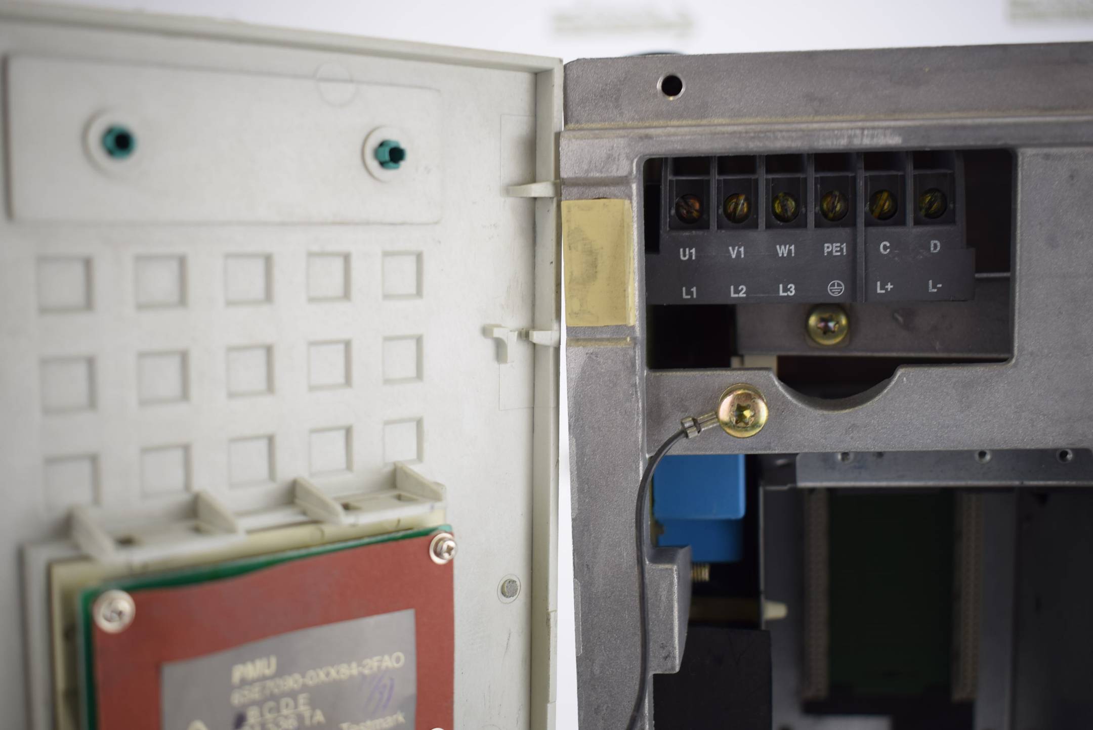 Siemens simovert VC Wechselrichter 6SE7021-5UB20 ( 6SE7 021-5UB20 ) Ver B