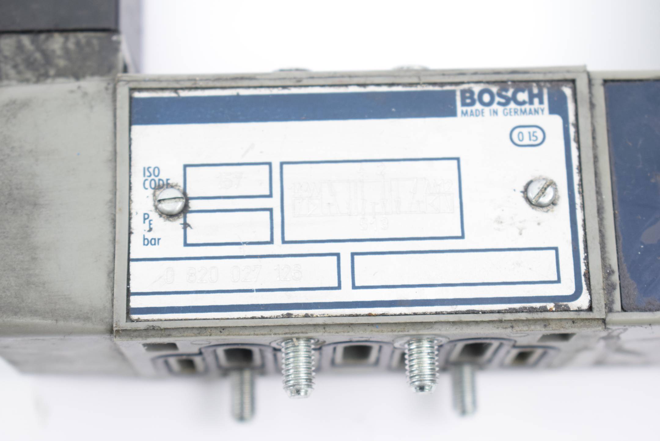 Bosch Wegeventil 0 820 027 126 ( 0820027126 ) inkl. 1824210223