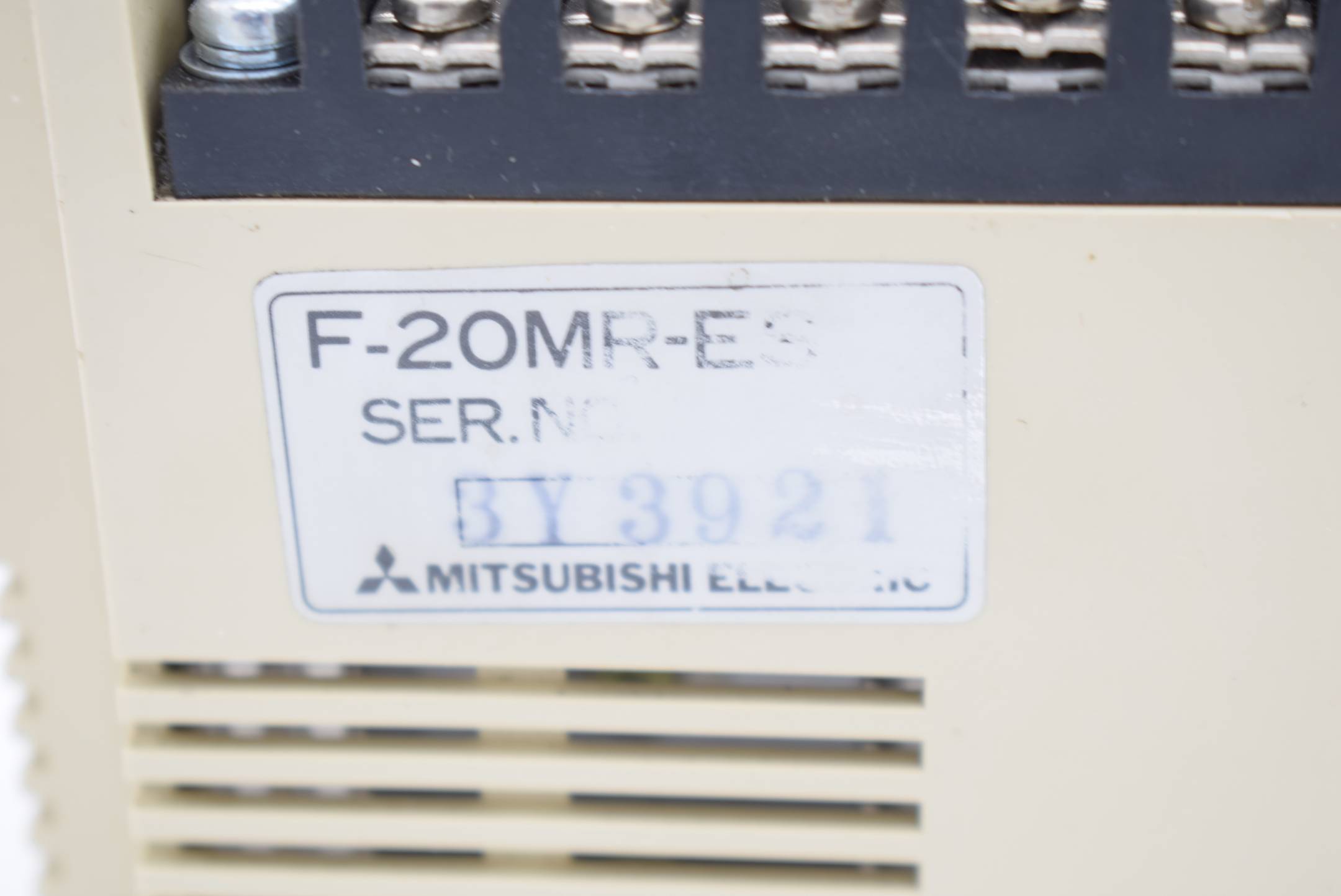 Mitsubishi Electronic Melsec F-Series PLC F-20M  ( F-20MR-ES )