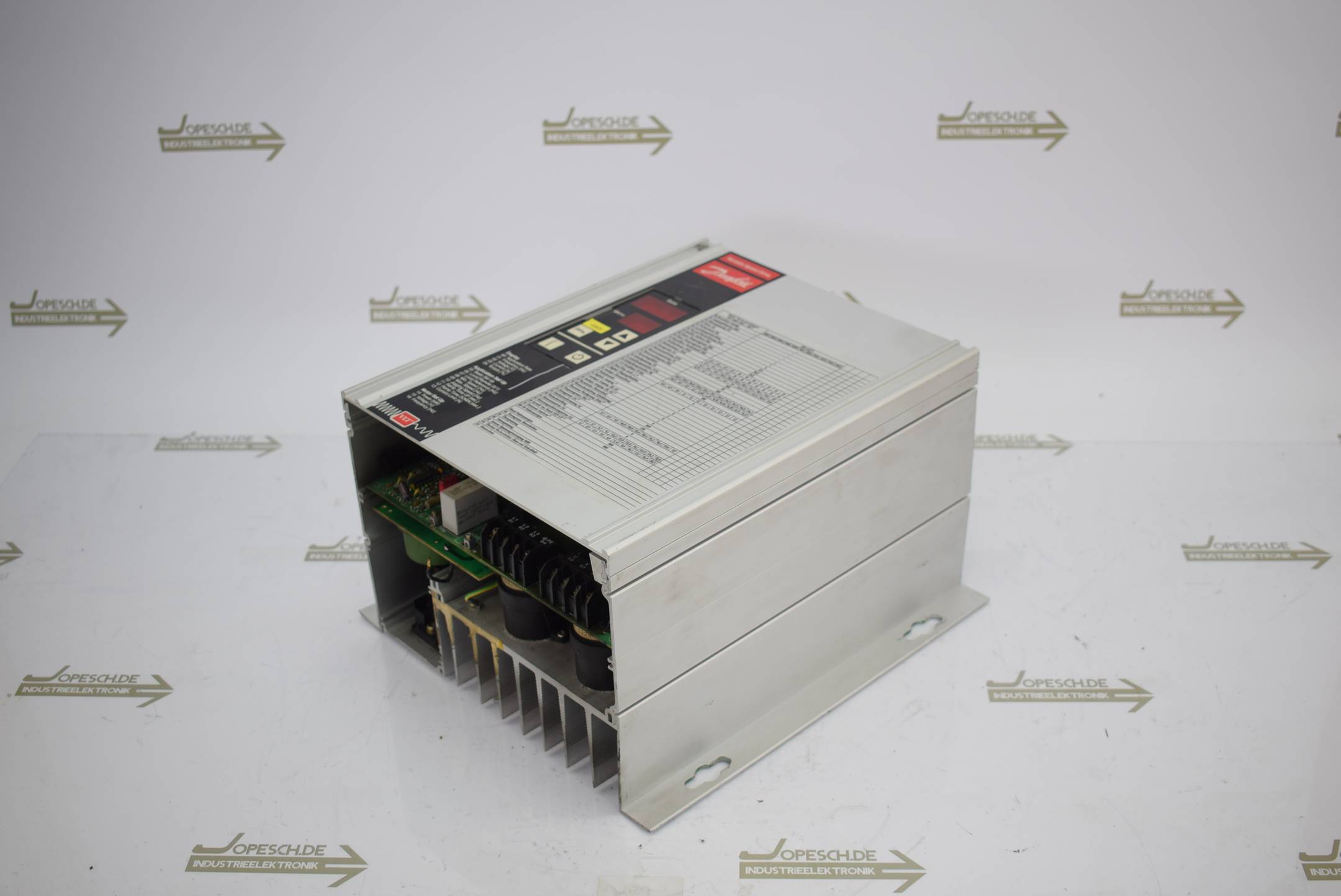 Danfoss VLT Type 3004 Variable Speed Drive Frequenzumrichter 175H1002 380-415V