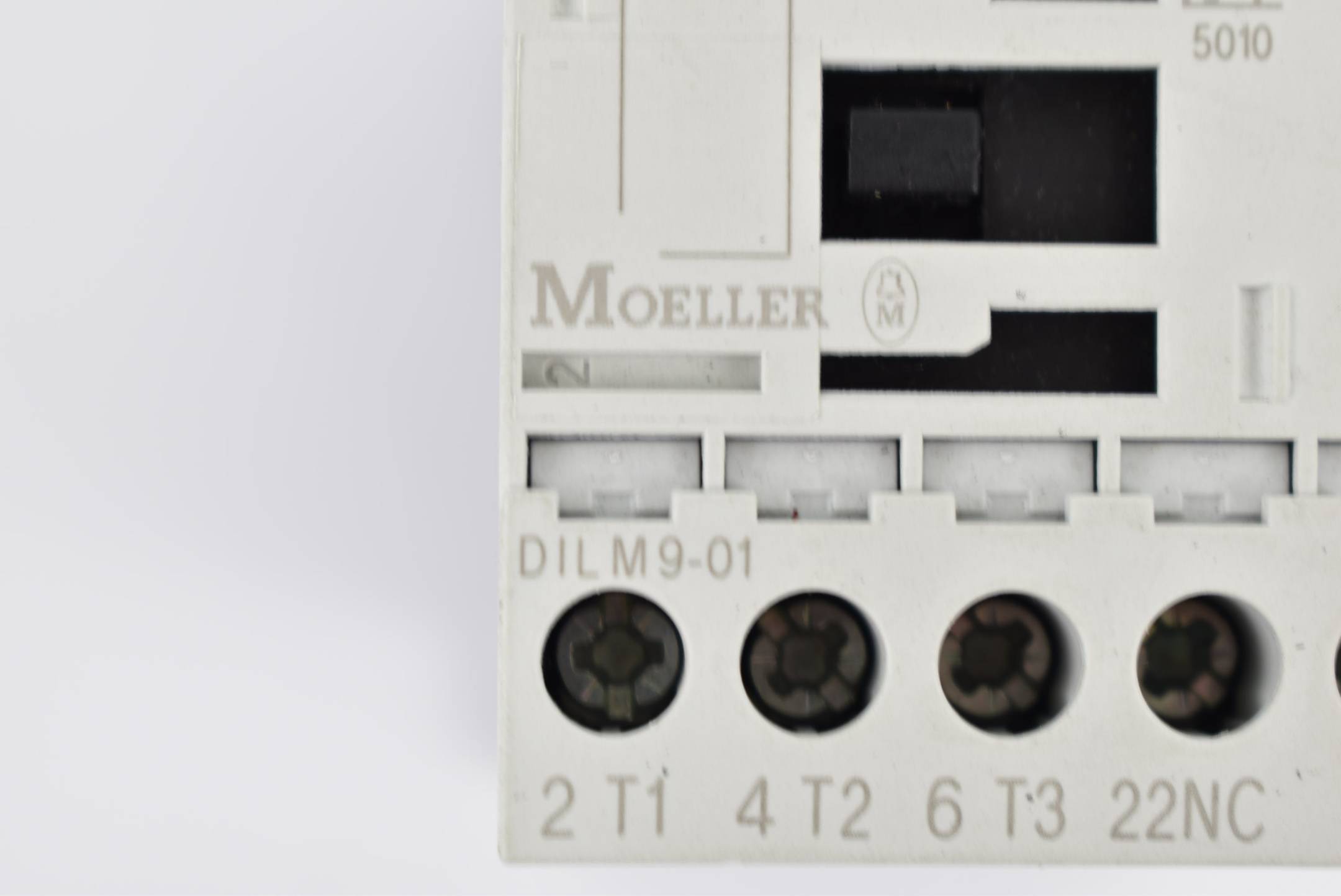 Klöckner Moeller Leistungsschütz DILM9-01 ( DILM901 )