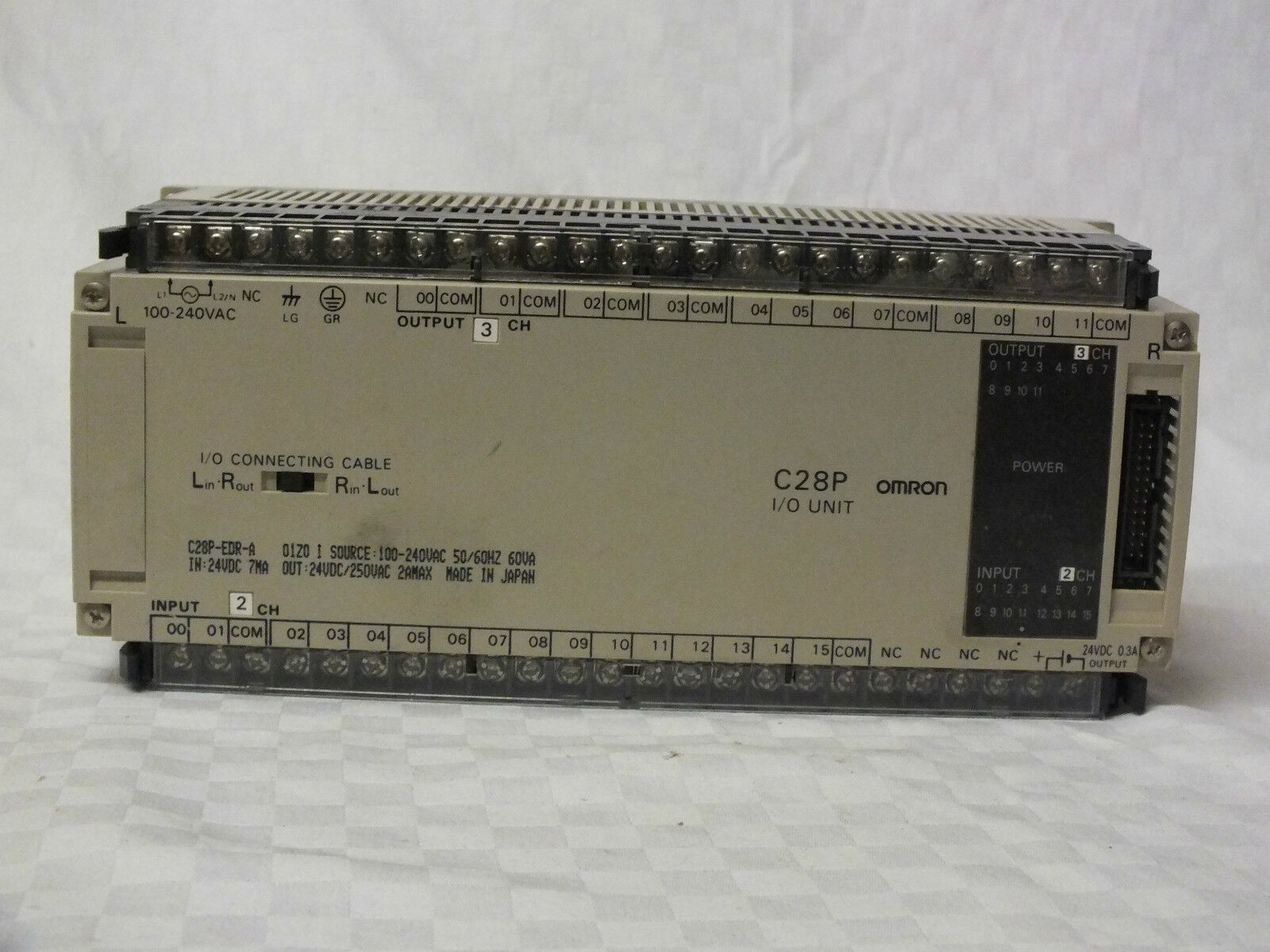 Omron C28P-EDR-A programmable Controller I/O-Unit