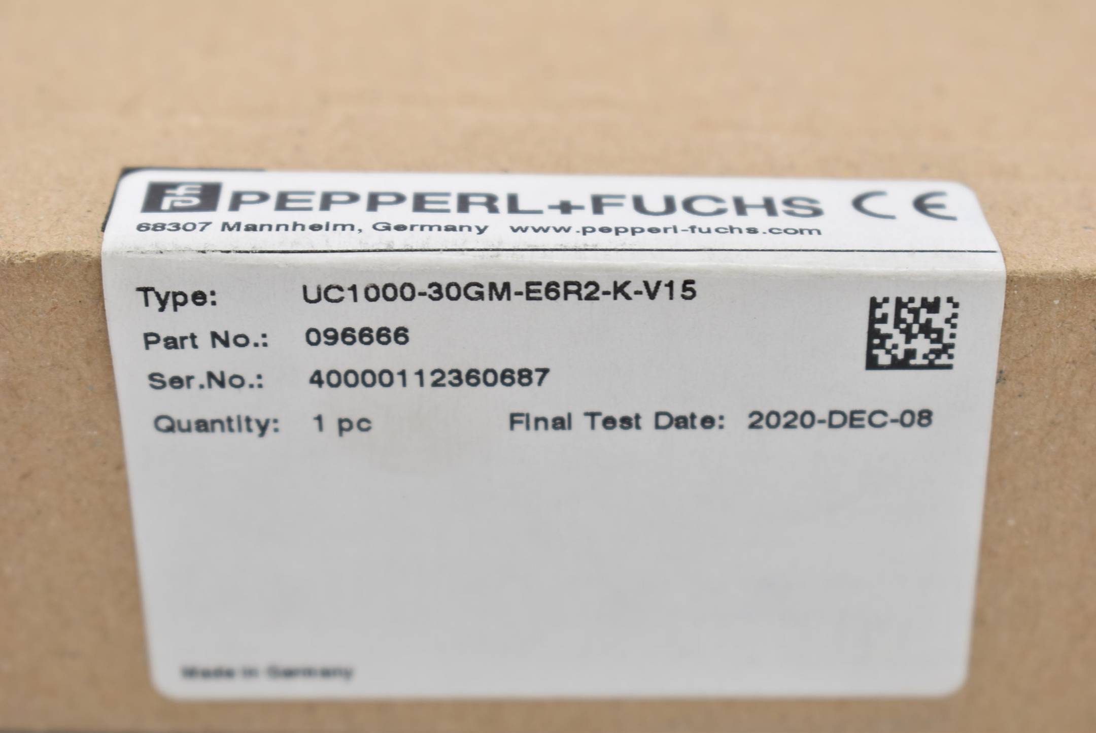 Pepperl+Fuchs Ultraschallsensor 10-30 VDC UC1000-30GM-E6R2-K-V15 ( 096666 )