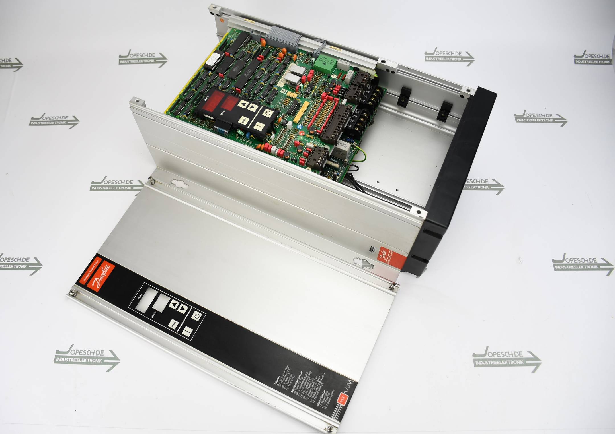 Danfoss VLT® Serie 3000 Frequenzumrichter Type 3002 ( 175H1028 )