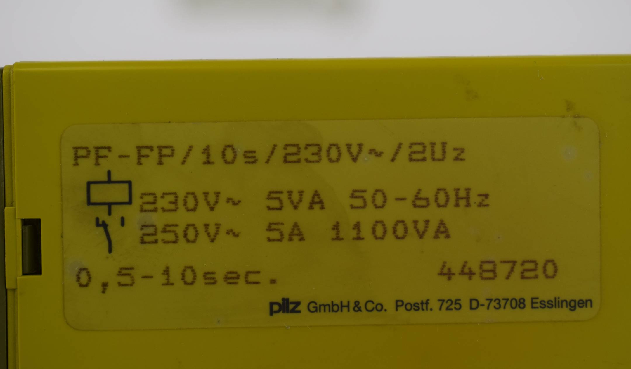 Pilz Sicherheitsschaltgerät PF-FP 10s 230V~ 2Uz  ( 448720 )