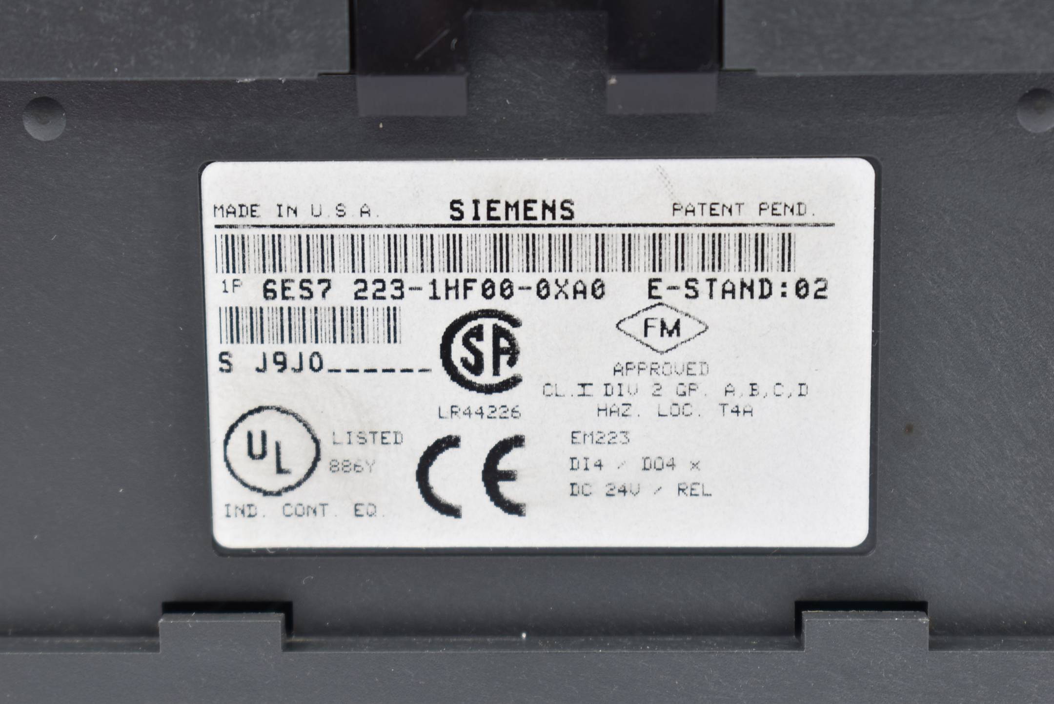 Siemens simatic S7-200 EM223 6ES7 223-1HF00-0XA0 ( 6ES7223-1HF00-0XA0 ) E02