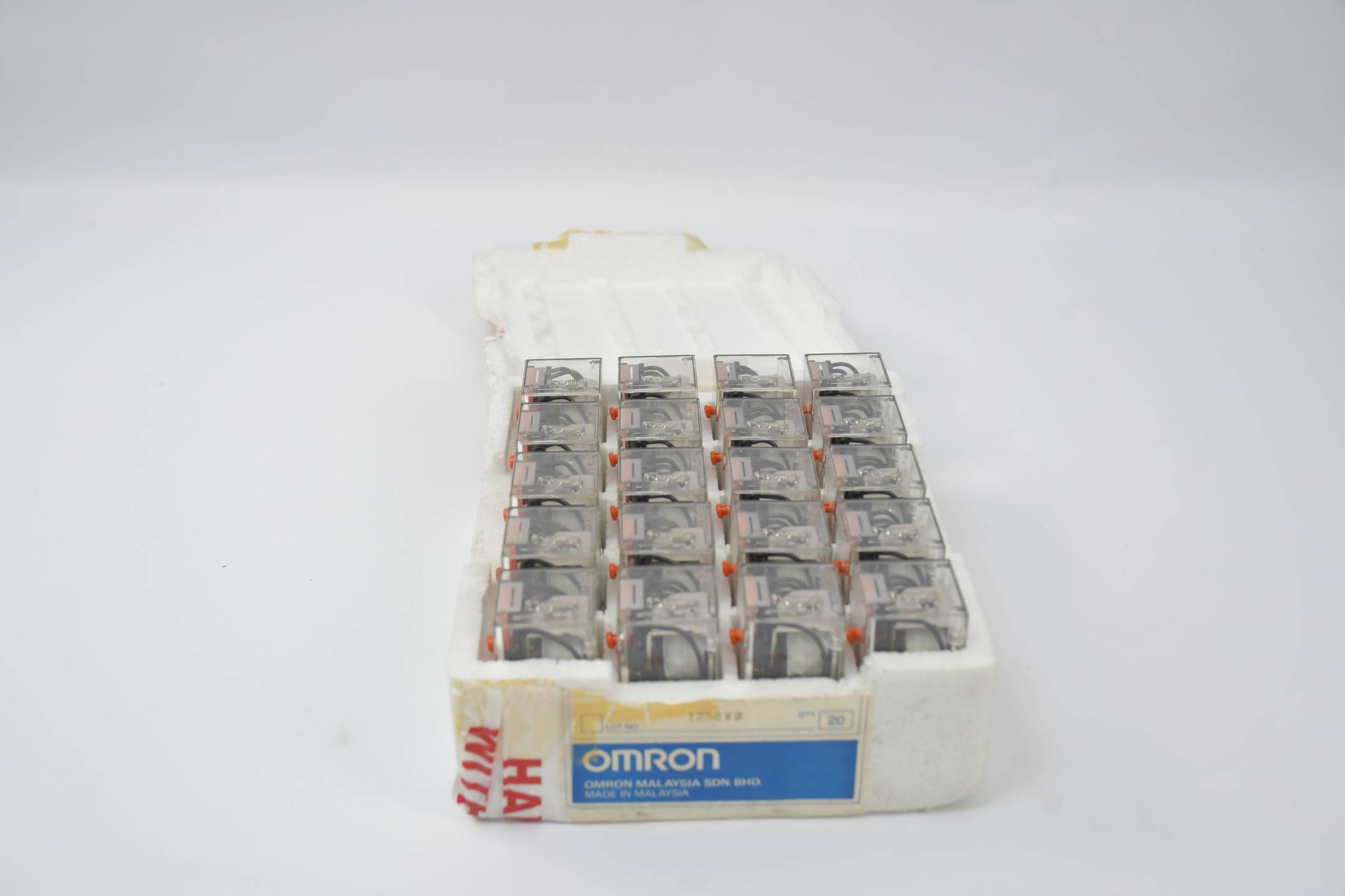 Omron Universalrelais 6 VAC ( MK3P5-S ) 20 Stück