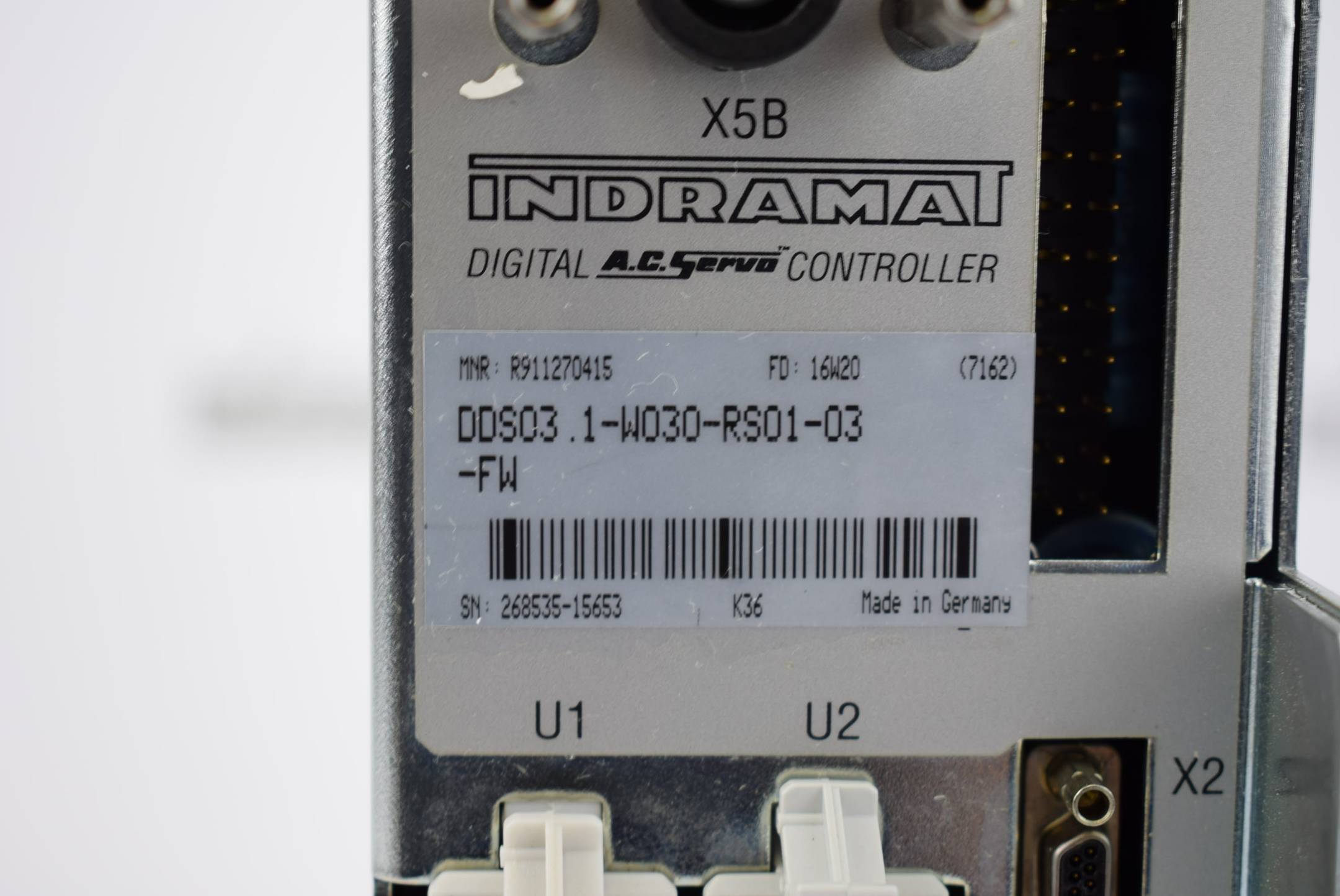 Bosch Rexroth Indramat Digital A.C. Servo controller DDS03.1-W030-RS01-03-FW

