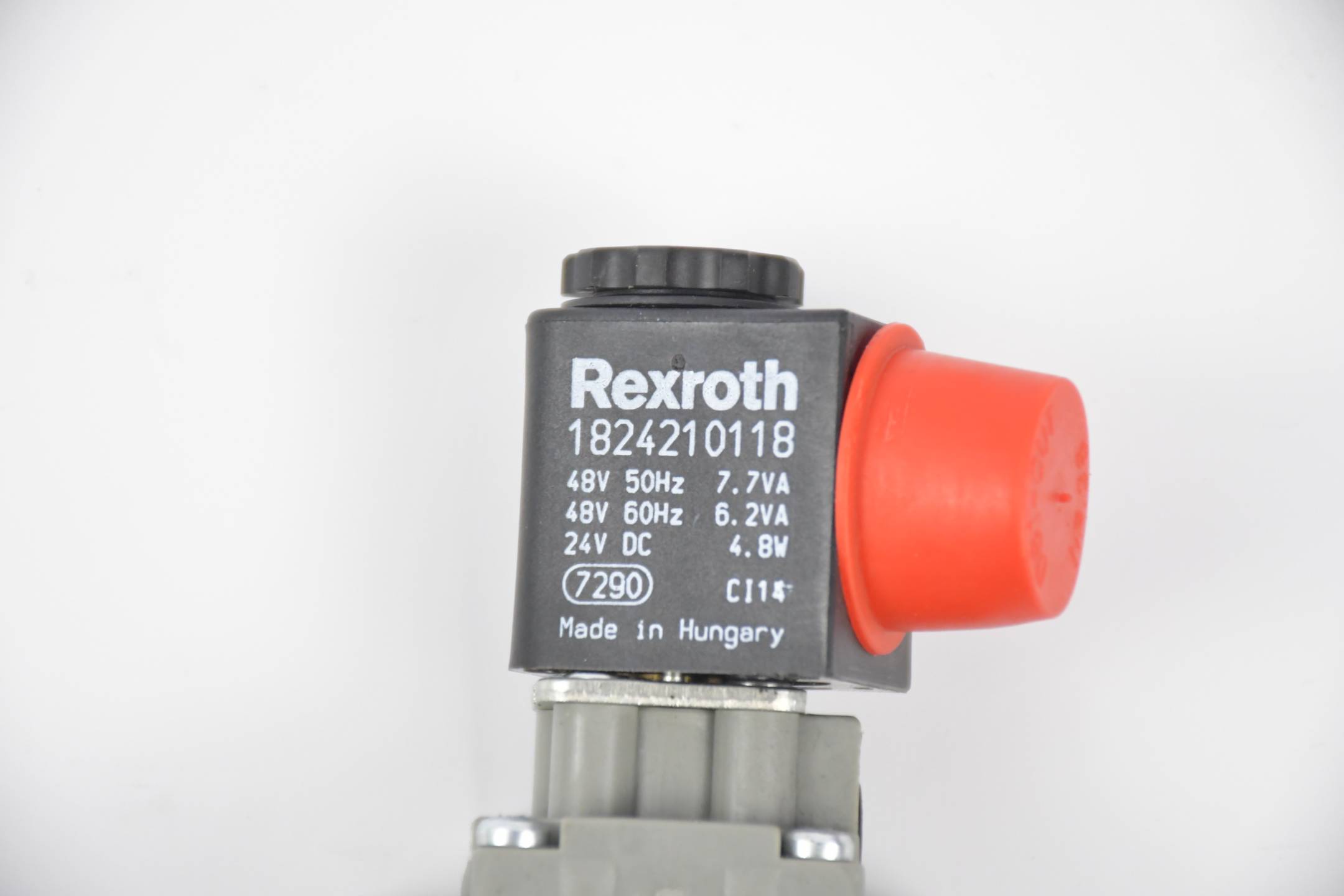 Rexroth Wegeventil 0820018103 ( 0 820 018 103 ) inkl. Magnetspule 1824210118