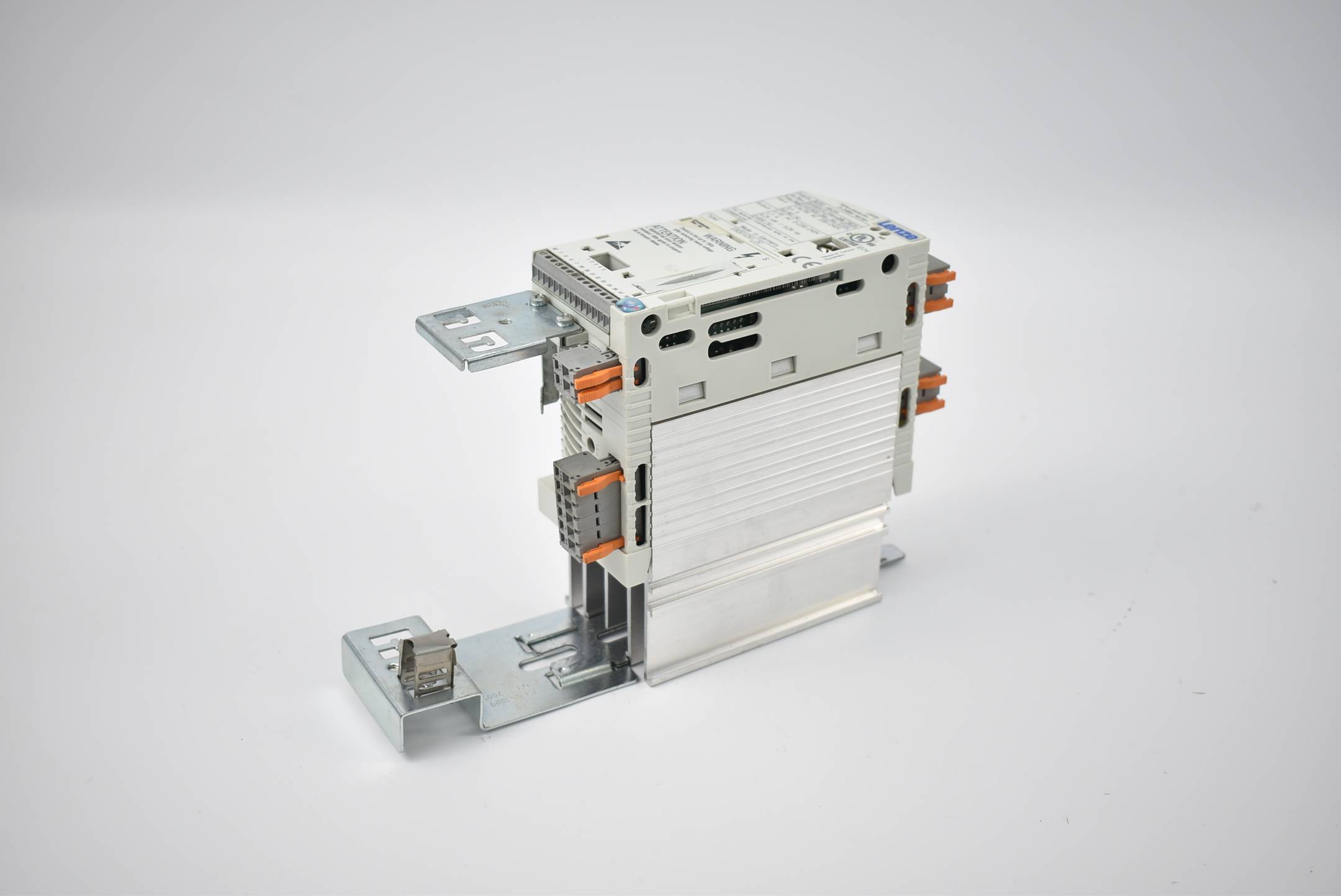 Lenze 8200 vector Frequenzumrichter E83EV251_2C ( 00490410 ) E83EV251S2C