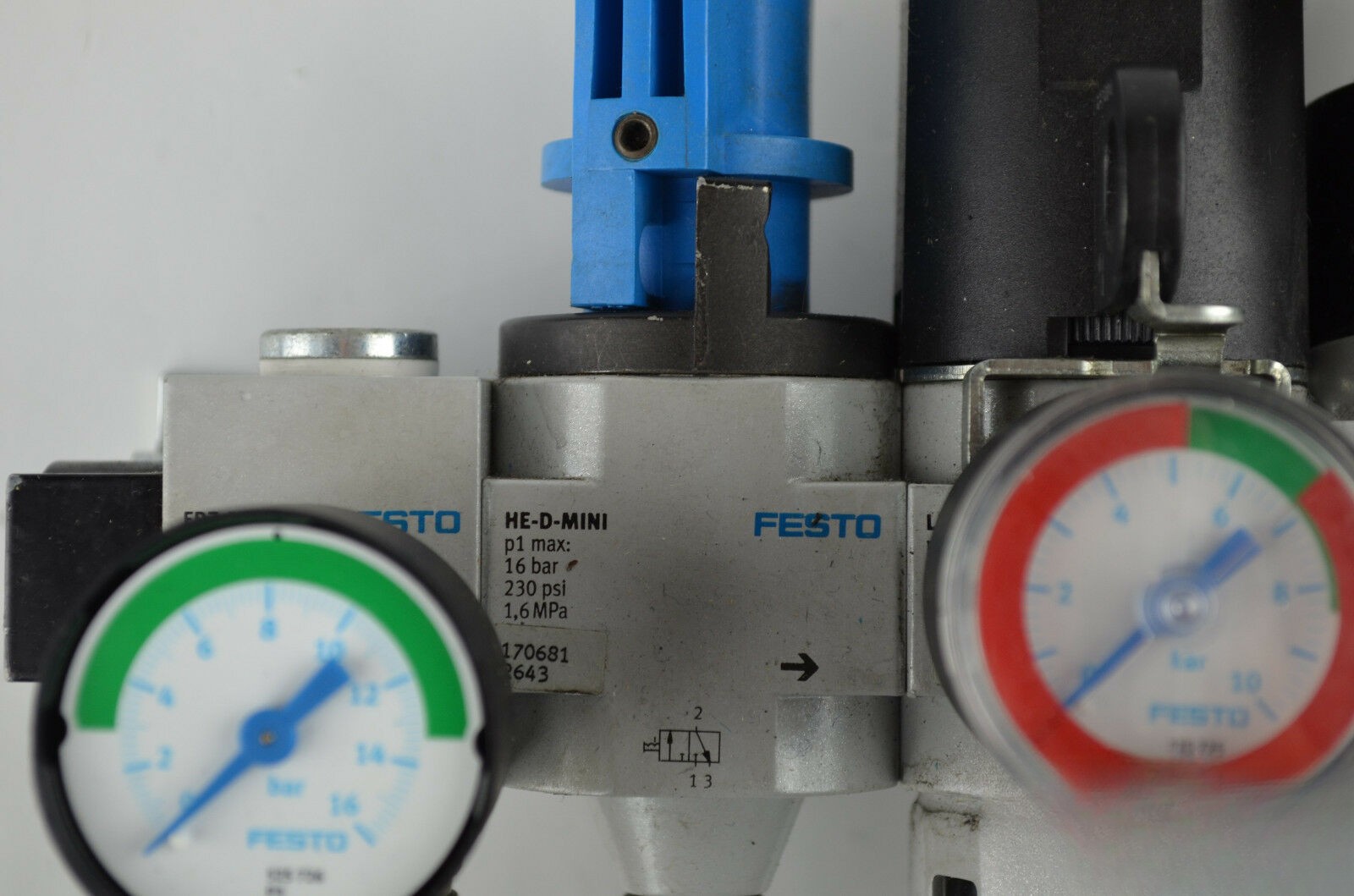 Festo Einheit HEE-D-MINI24 172956 / FRZ-D-MINI 170690 Festo Einheit HEE-D-MINI24 172956 / FRZ-D-MINI 170690