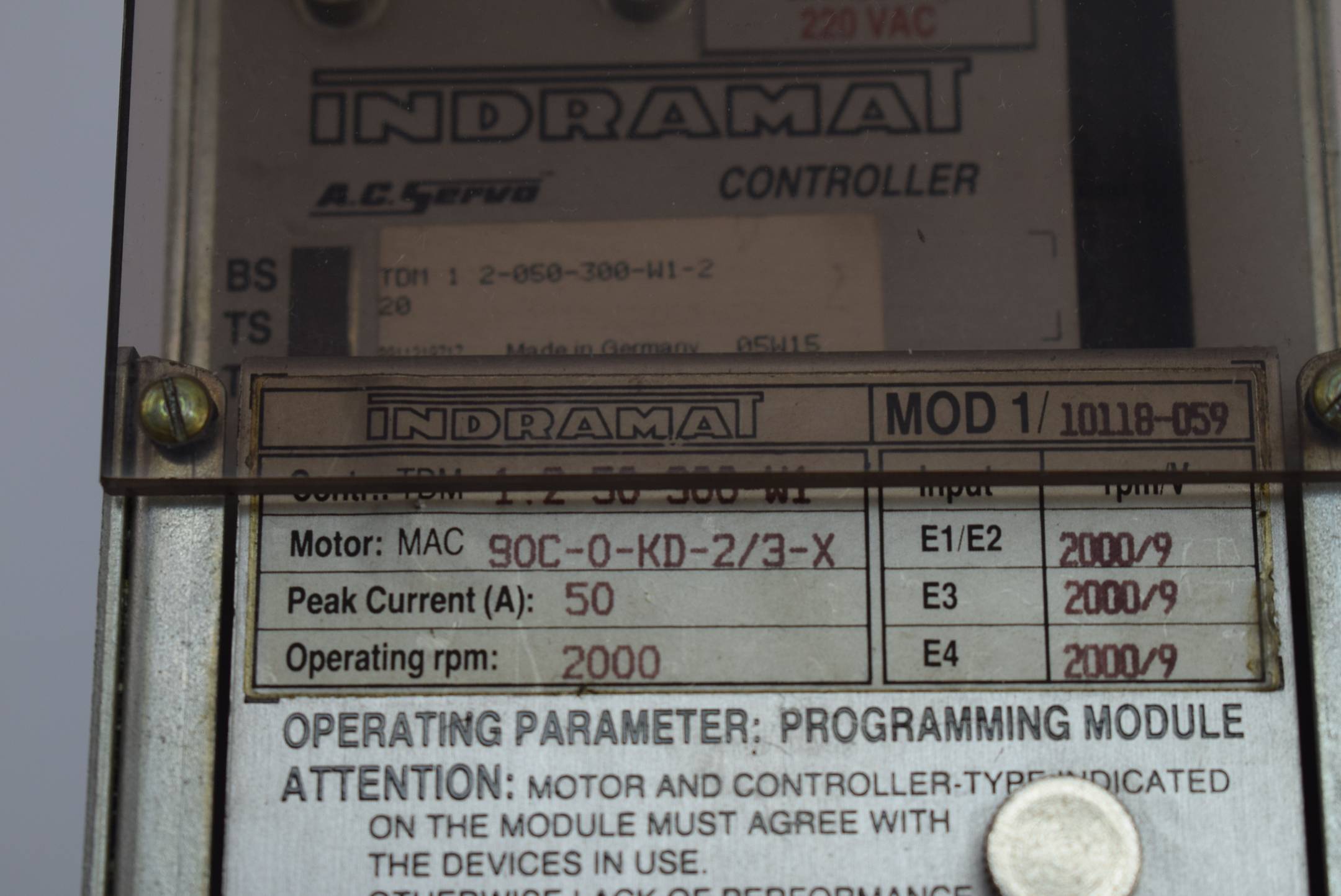 Indramat A.C. Servo Controller TDM 1 2-050-300-W1-220 inkl. MOD10118-059